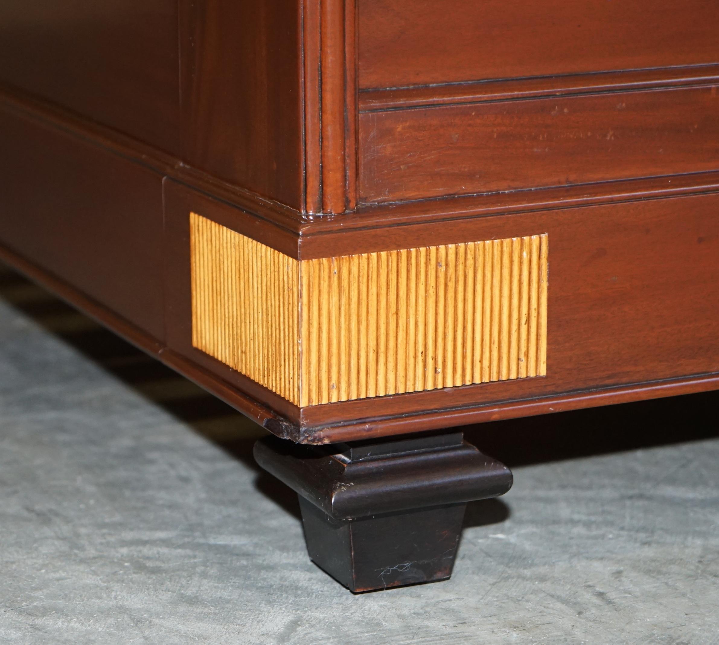 Hand-Crafted And So To Bed Palais Sleigh Bed King Size Frame Walnut & Cherry Wood