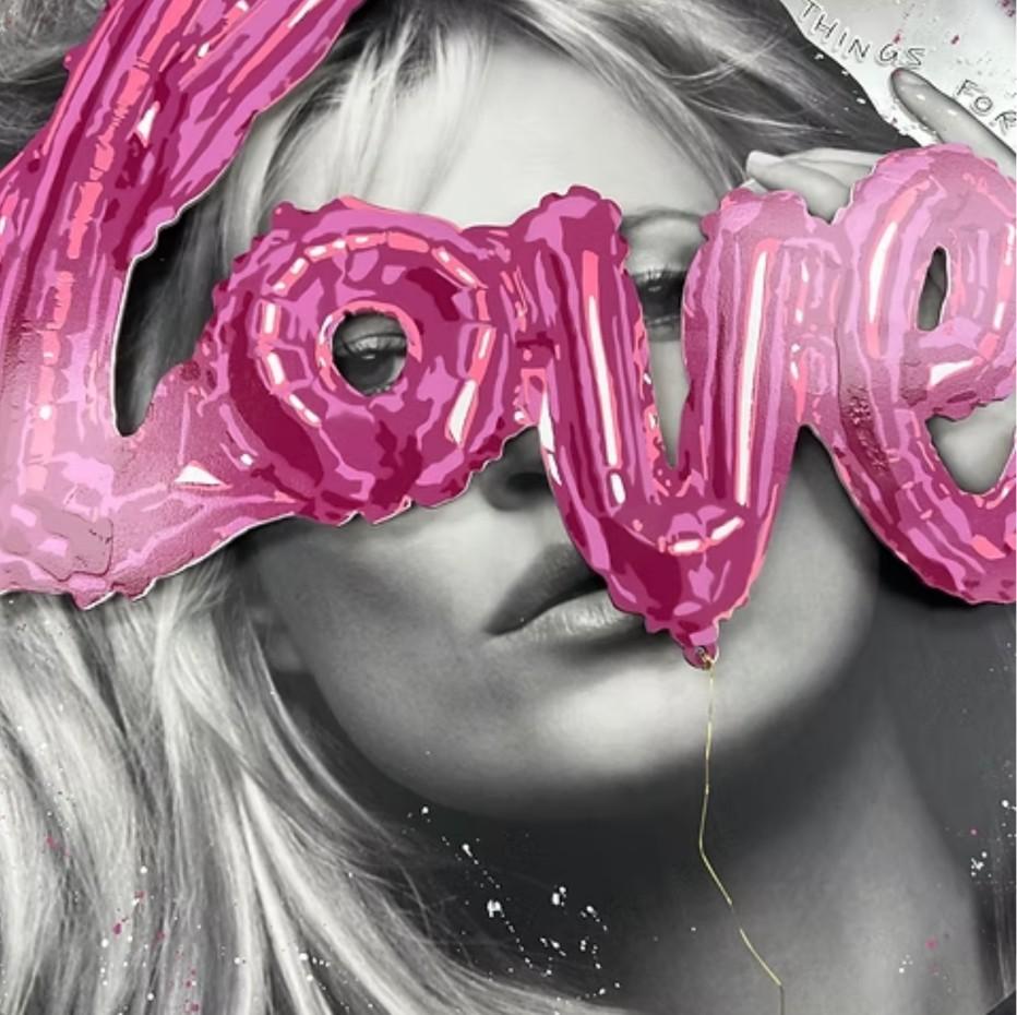 Specchio circolare con cornice profonda

Collage a tecnica mista e dettagli a inchiostro 

Stencil 3D in rilievo Love Balloon

90 cm di diametro

Pronto per essere appeso
