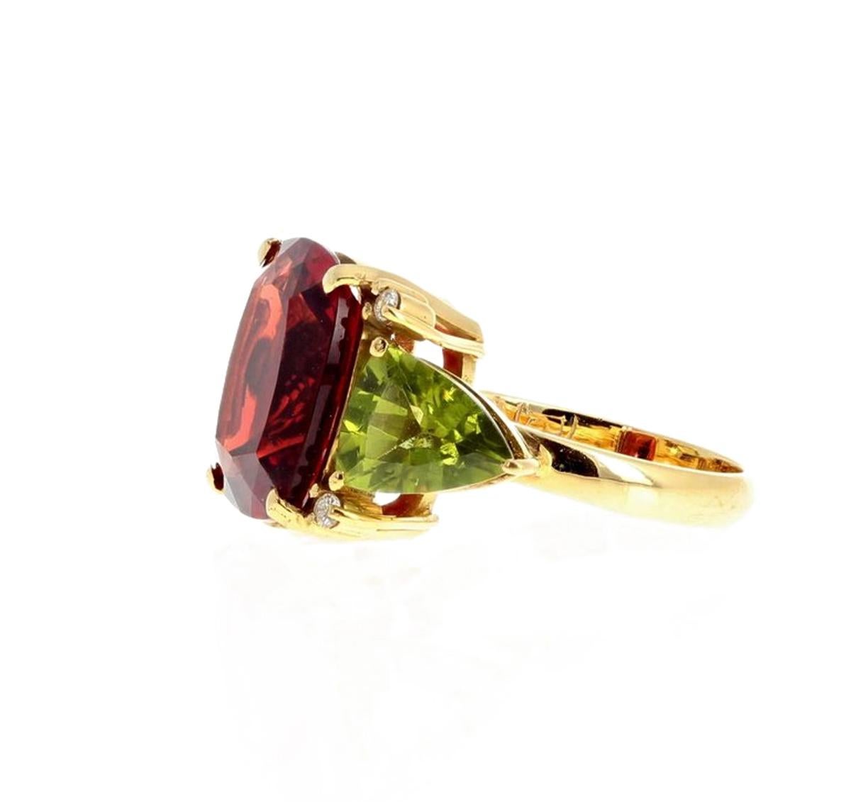 Women's or Men's AJD RARE Elegant 7.68 Ct Andecine Labradorite, Peridot & Diamond 18Kt Gold Ring