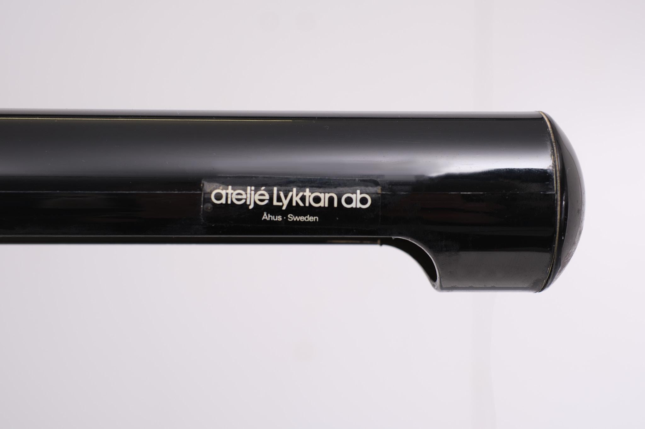 Very nice black tube desk lamp Design by Anders Pehrson for Atelje Lykan,1960s, Sweden. 
signed. Good condition.