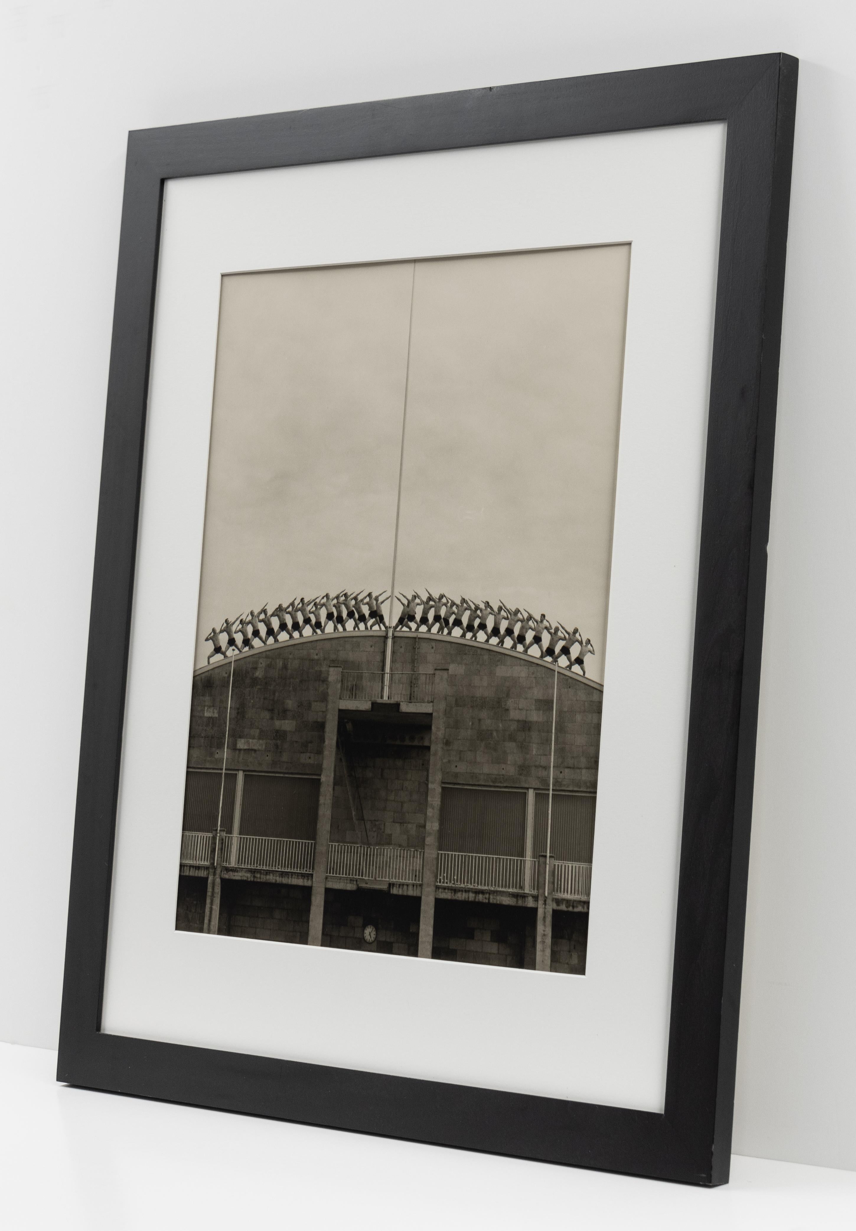 Cette photographie en noir et blanc réalisée par Anderson &New est proposée par CLAMP à New York.

Bisse #2
2000/2001

Signé au crayon, au verso

Épreuve à la gélatine argentique (édition de 25)

20 x 16 pouces (50,8 x 40,6 cm), feuille

