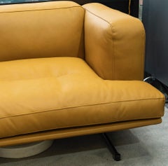 Anders Anderssen & Voll 2-Sitzer-Sofa aus cognacfarbenem Leder/ Poliertem Aluminium  Inland AV22.