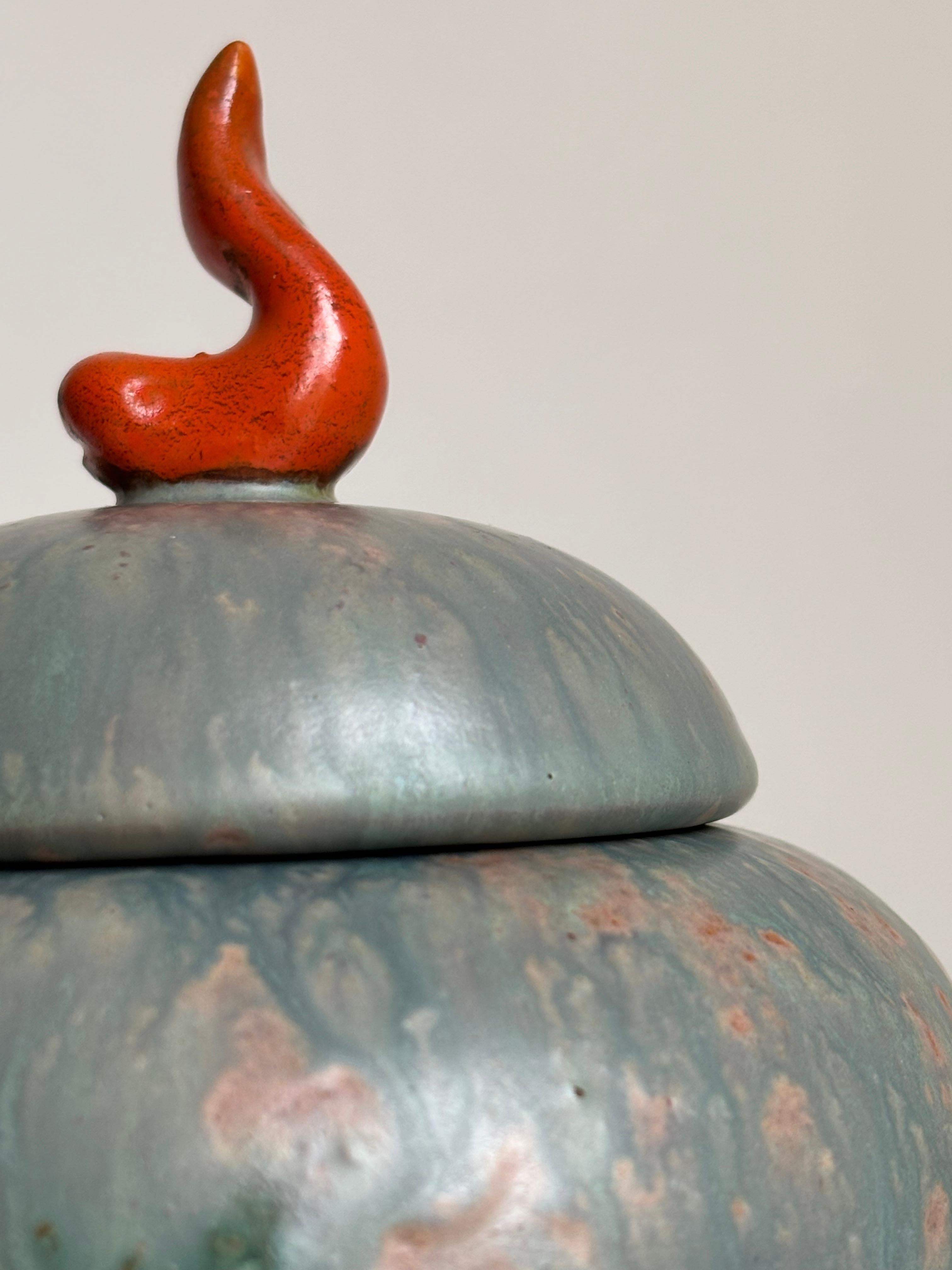 Andersson & Johansson, jarre à couvercle en forme de poisson Höganäs, années 1930 en vente 7