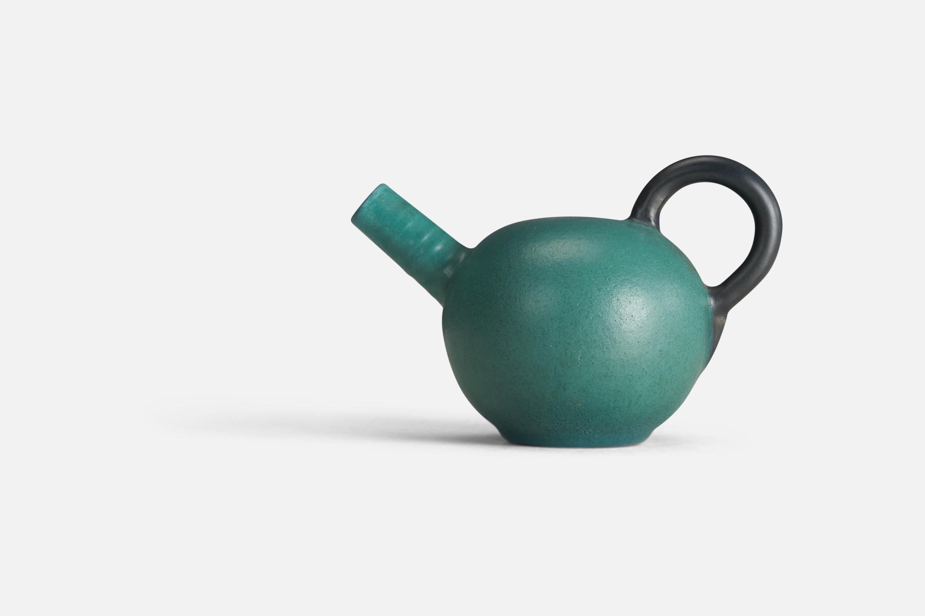 A stoneware kettle designed by Andersson & Johansson and produced in Höganäs, Sweden, 1940s.