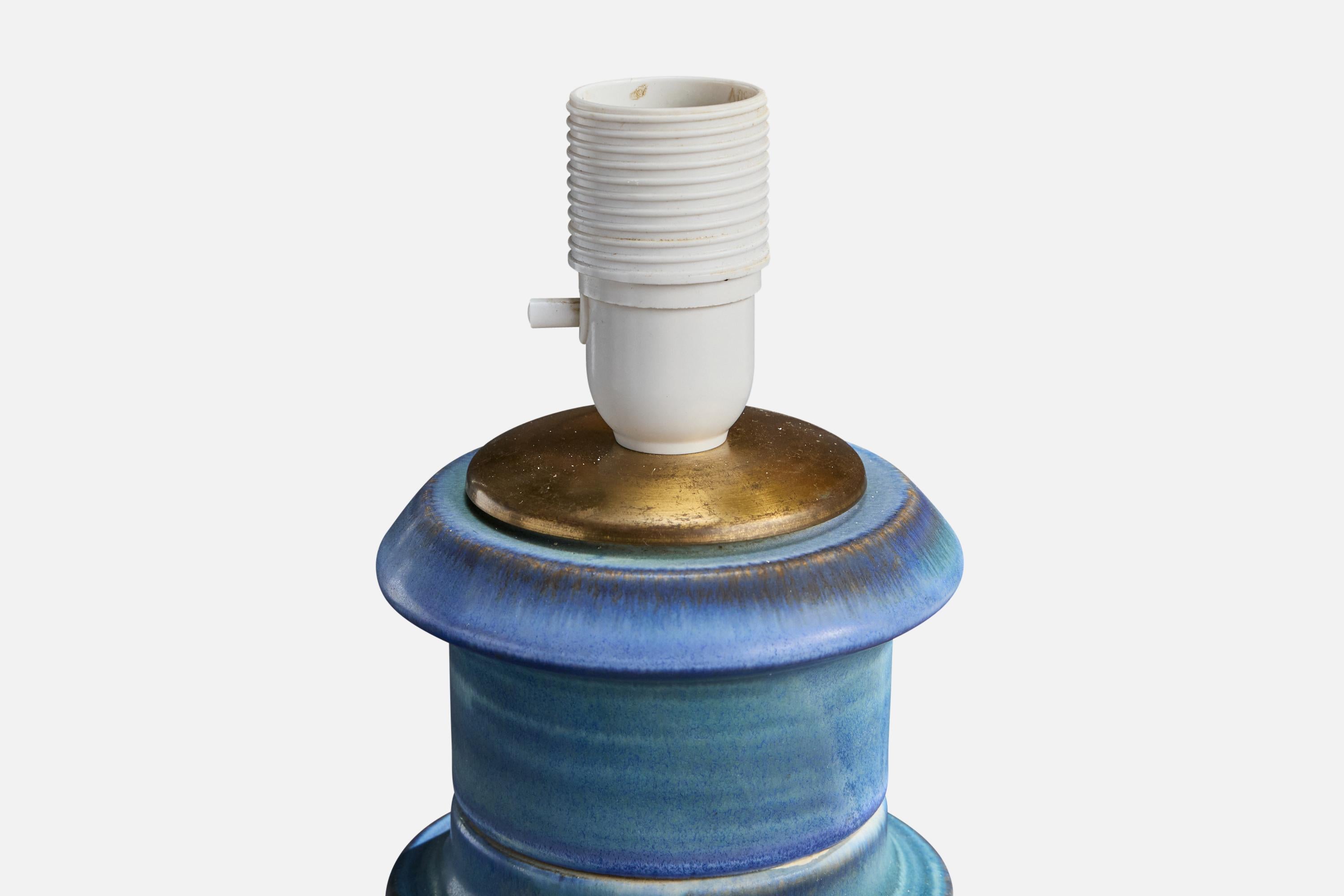 Andersson & Johansson, Table Lamp, Ceramic, Brass, Sweden, 1970s In Good Condition For Sale In High Point, NC