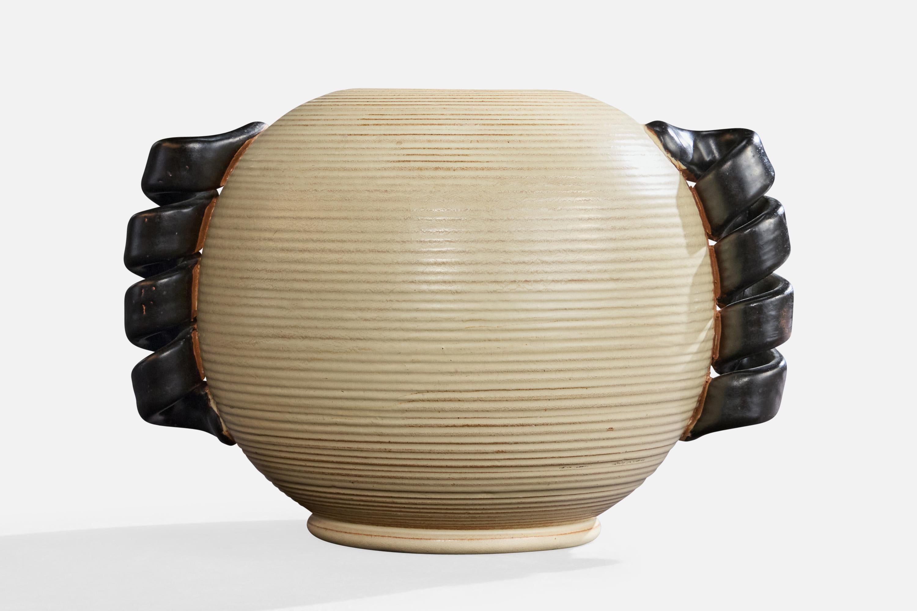 Suédois Andersson & Johansson, Vase, Ceramic, Sweden, 1940s en vente