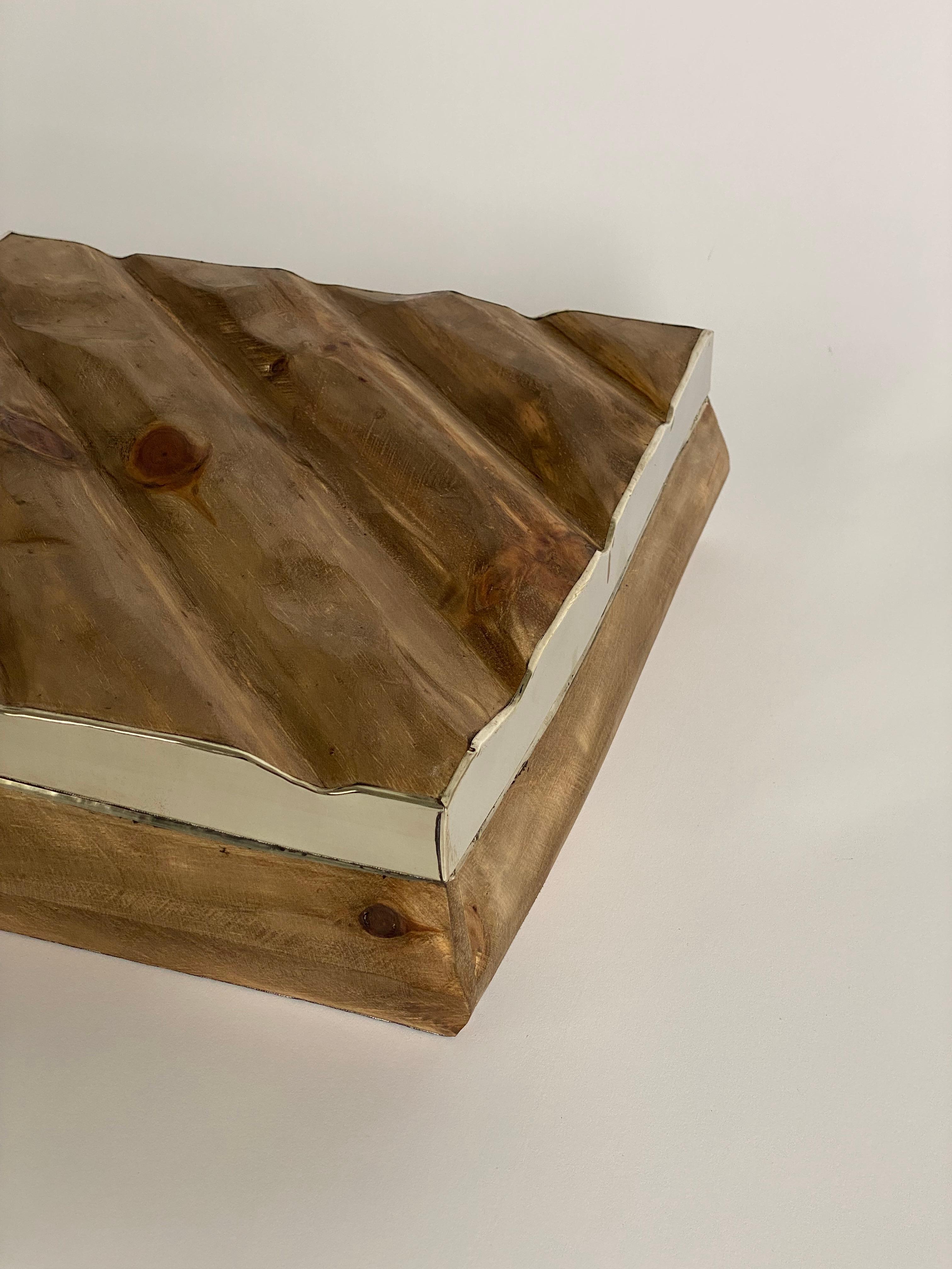 Organique Grande boîte en bois et argent d'alpaga d'Andes en vente