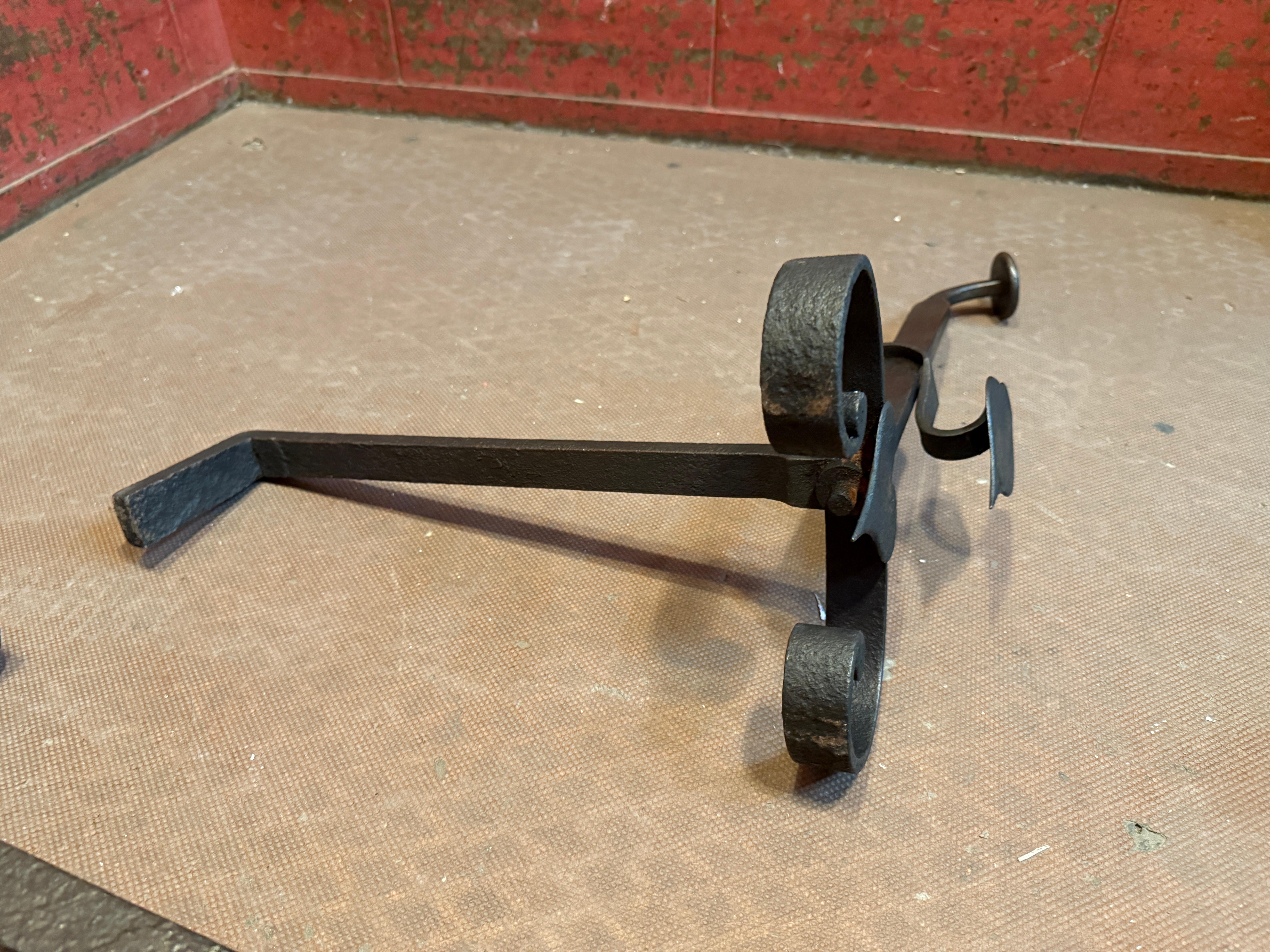 Late 19th Century Andirons in Wrought iron the heart 