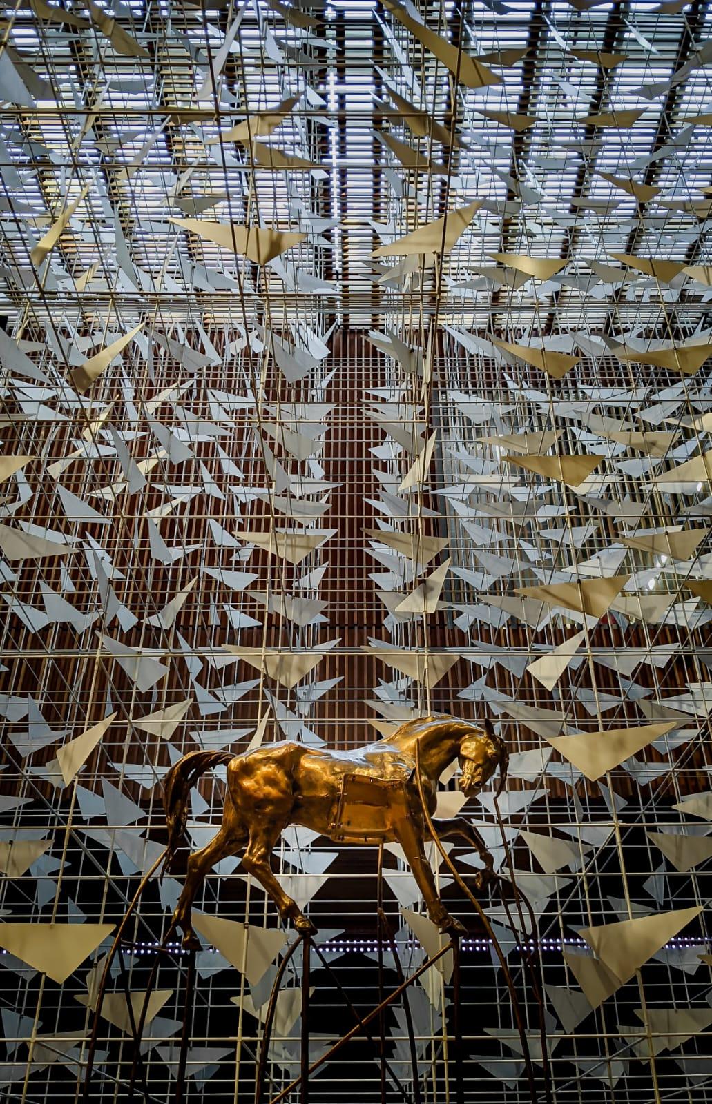Late 20th Century Andje Pietrzyk - Monumental Gilded Bronze Horse For Sale