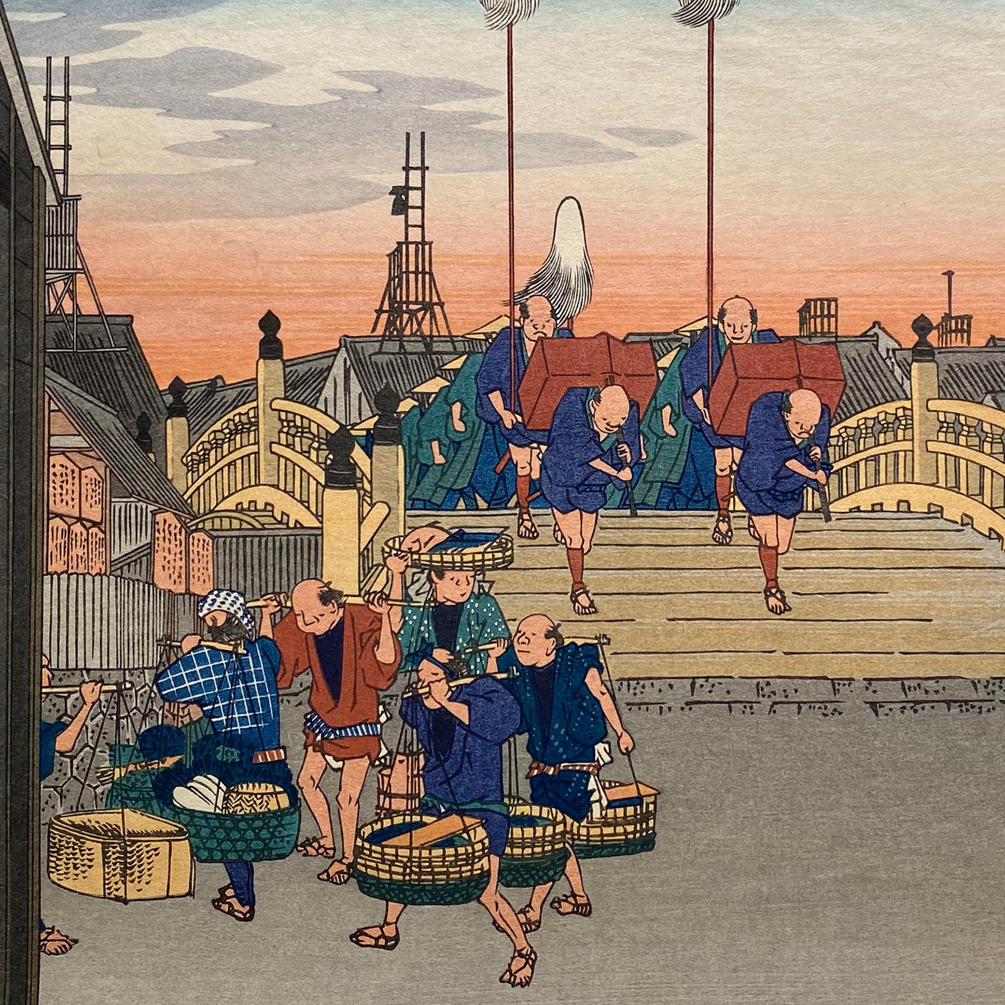Ein Nishiki-e- und Yoko-e-Holzschnitt mit Tinte auf Papier zeigt eine Panoramaansicht des Geschäftsviertels Nihonbashi in Tokio, um 1850.  Signiert in Kanji unten rechts, 