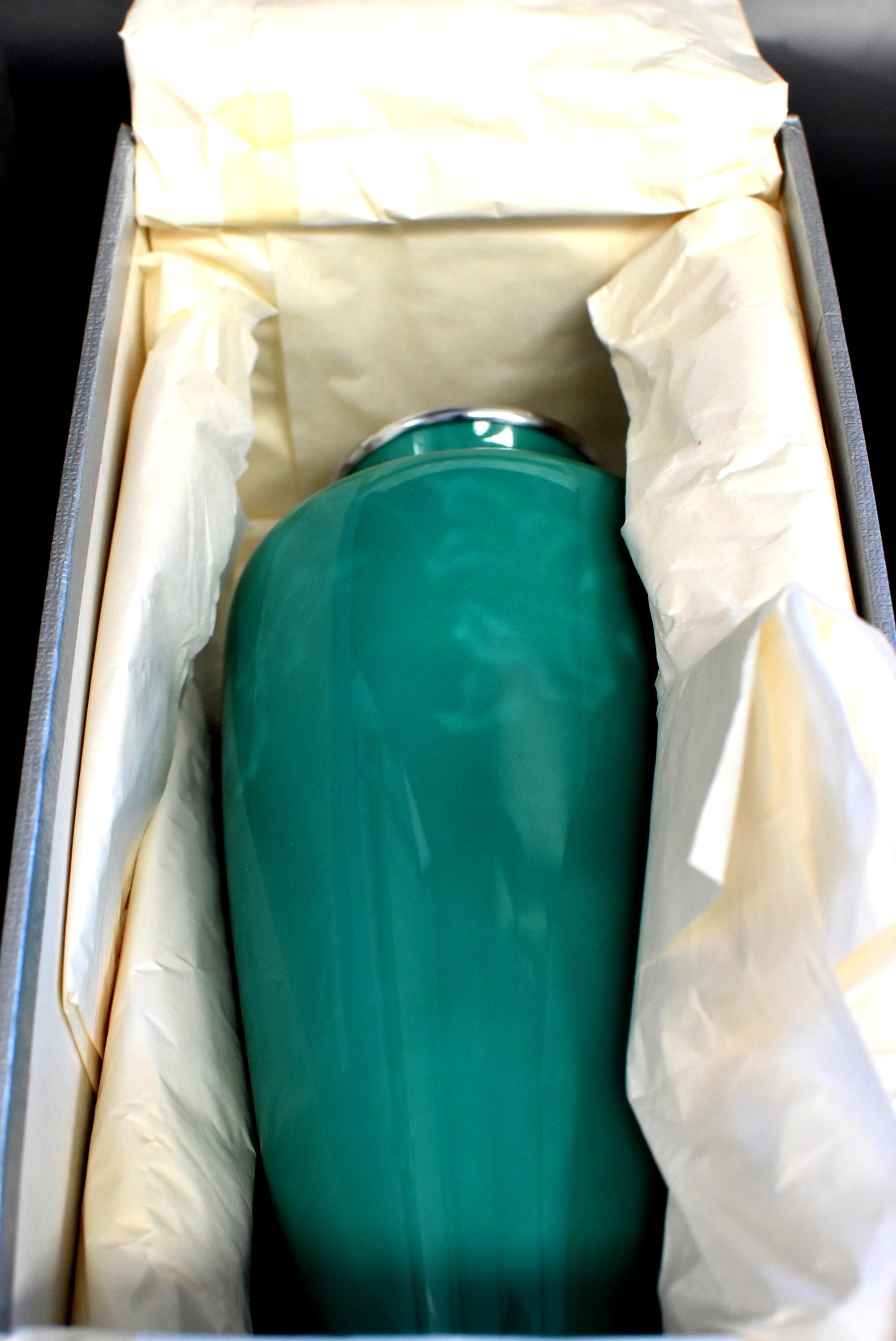 Ando Jubei Green Celadon Wireless Cloisonné Vase, Signed, Original Packaging 12