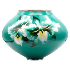 Ando Jubei Japan 1950 Showa Period Cloisonné Enamel Green Bombe Vase