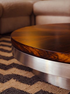 Table de canapé unique inspirée des années 70 par FABIAN FREYTAG STUDIO