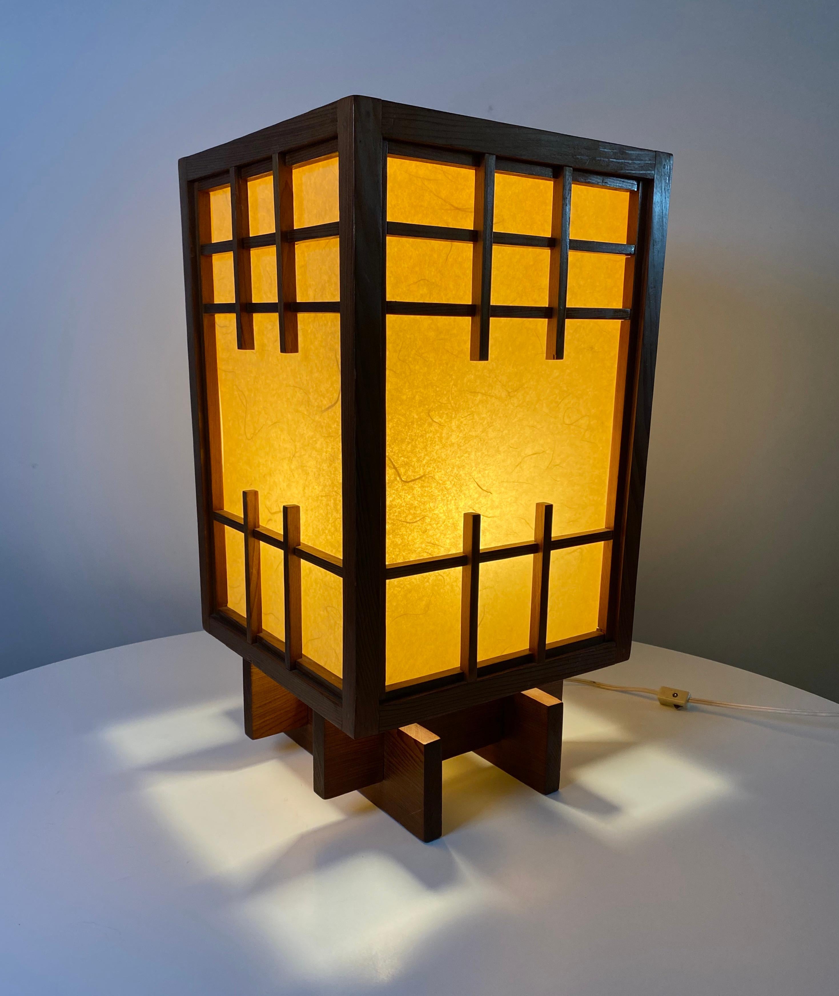 Andon Style Table Lamp in Redwood / California Studio Crafted In Good Condition In Oakland, CA