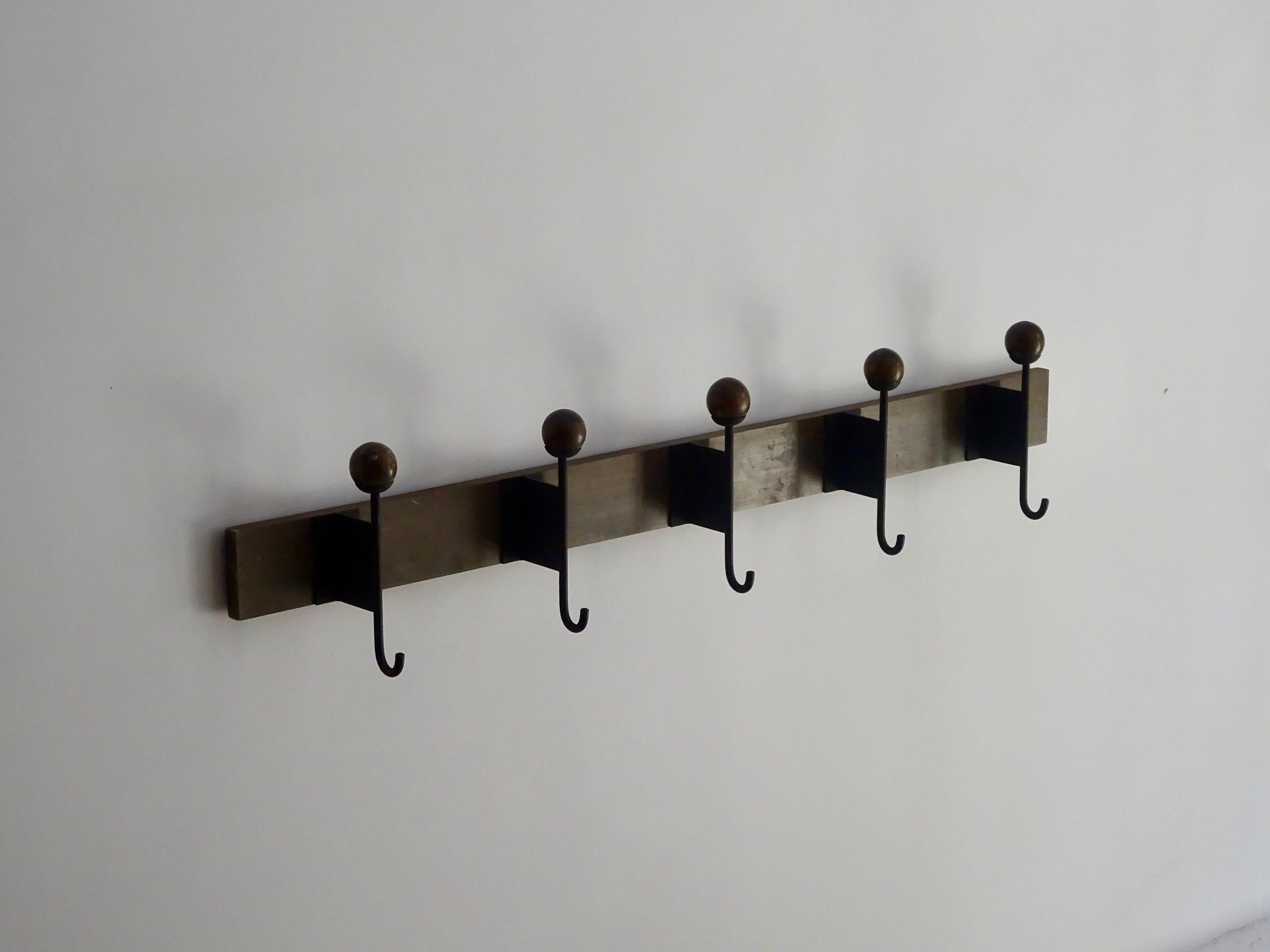 “Andorra” wall coat hanger by Jordi Vilanova i Bosch, 1962. For Sale 3