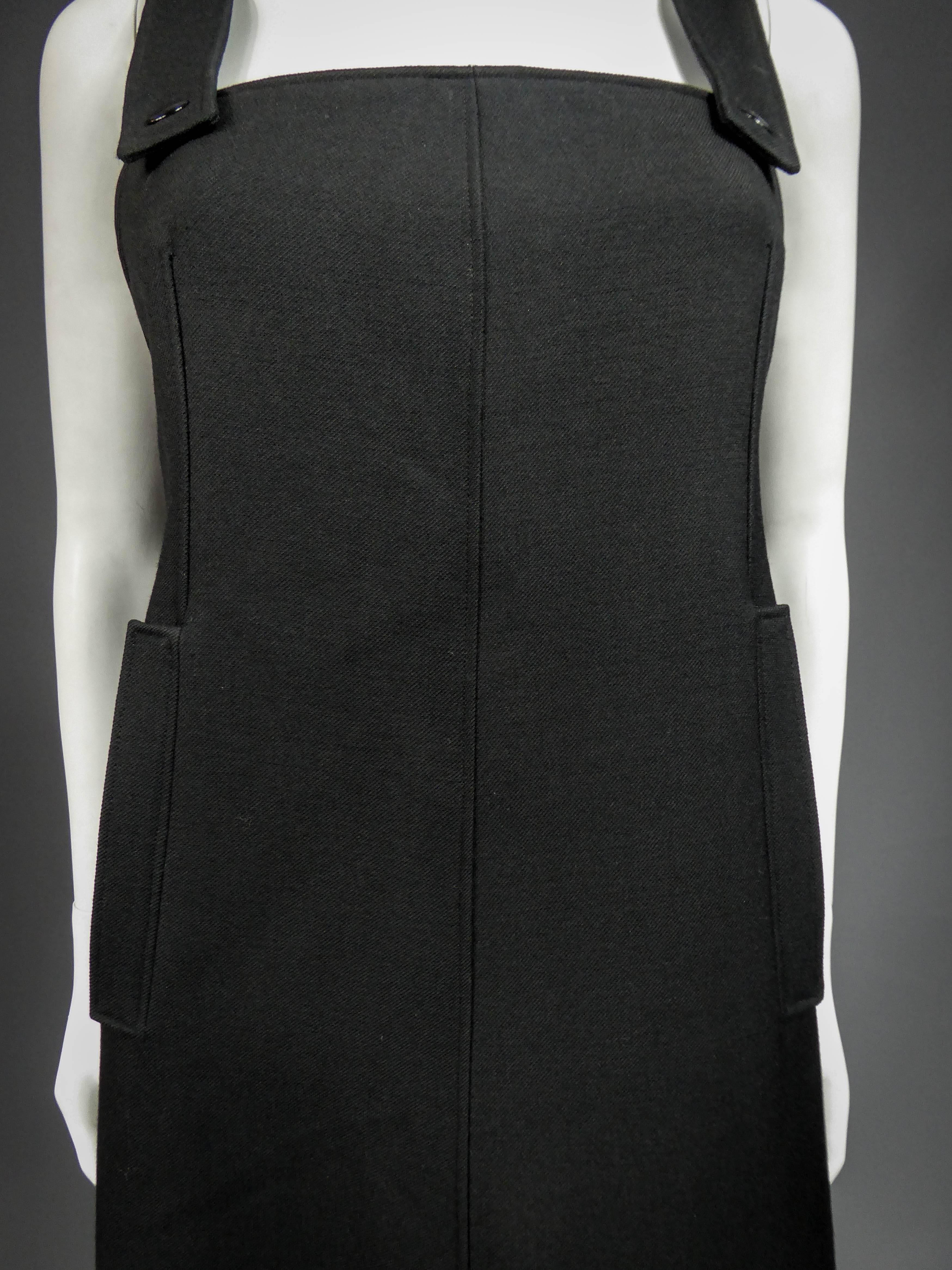 An André Courrèges Chasuble French Couture Dress Numbered 0031643 Circa 1970 In Good Condition For Sale In Toulon, FR