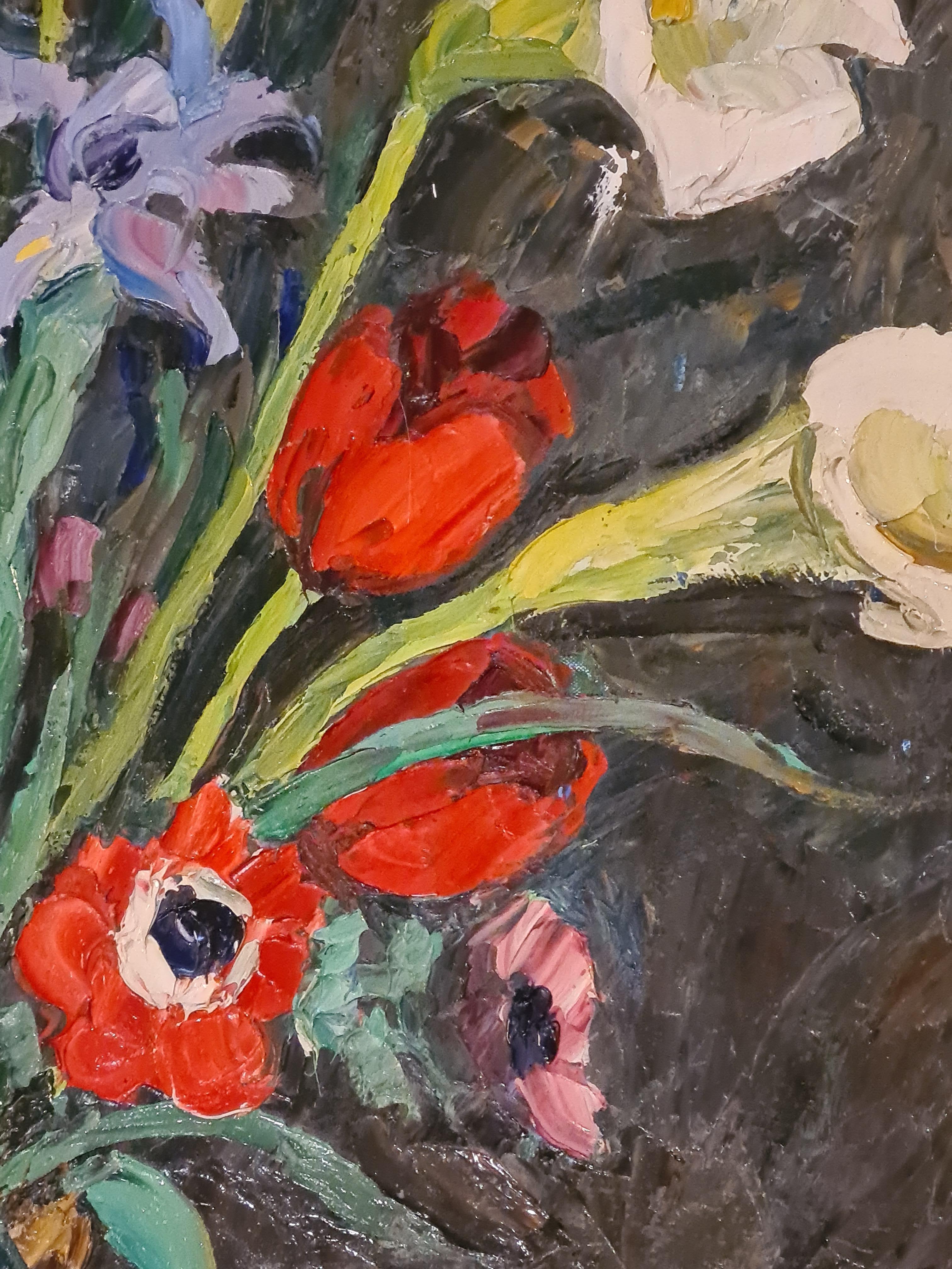 Grande Nature Morte à l'huile sur toile de fleurs, tulipes, iris et lillis - Gris Still-Life Painting par André VAGH WEINMANN