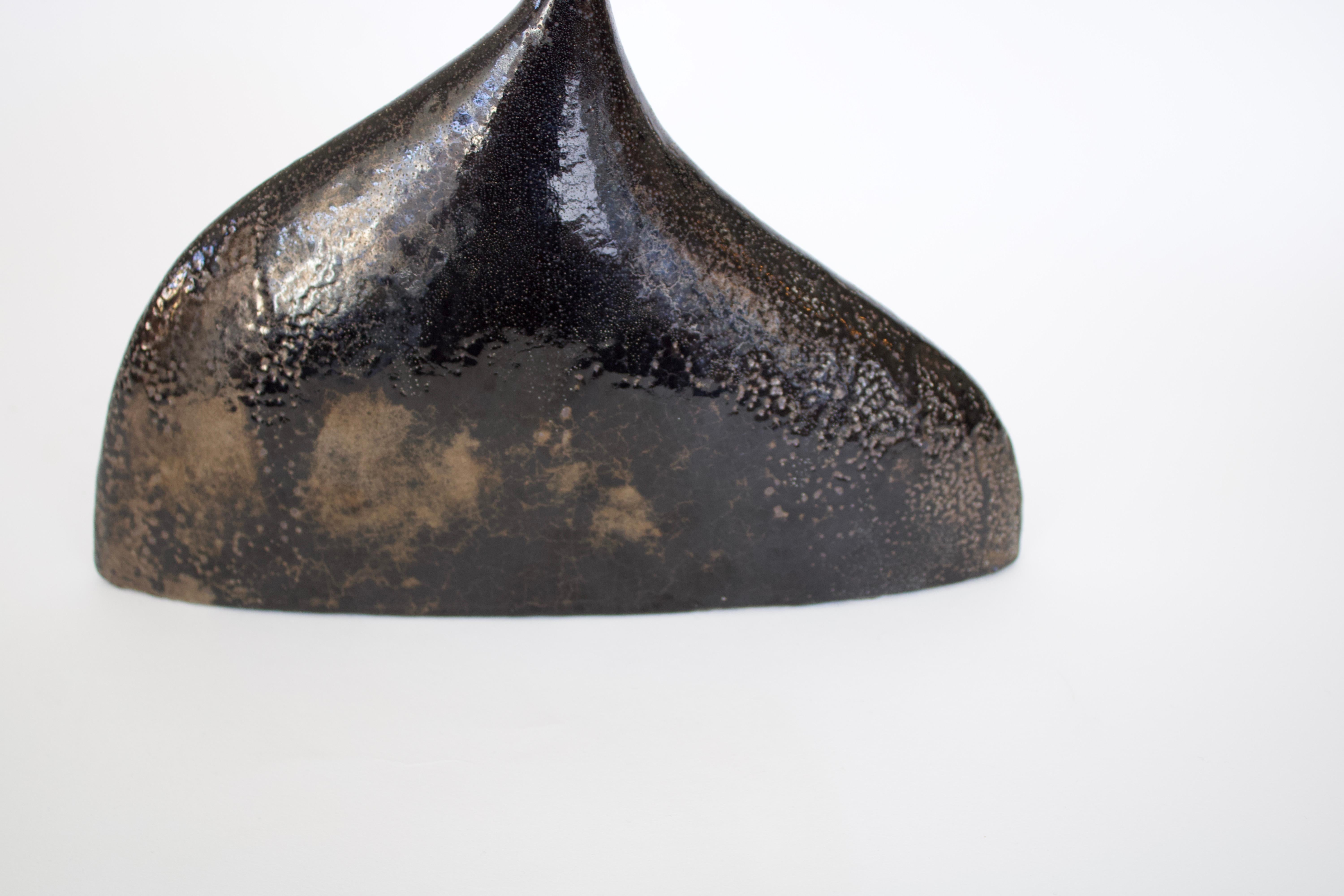 Vase sculptural en céramique française Andre Masson en vente 1