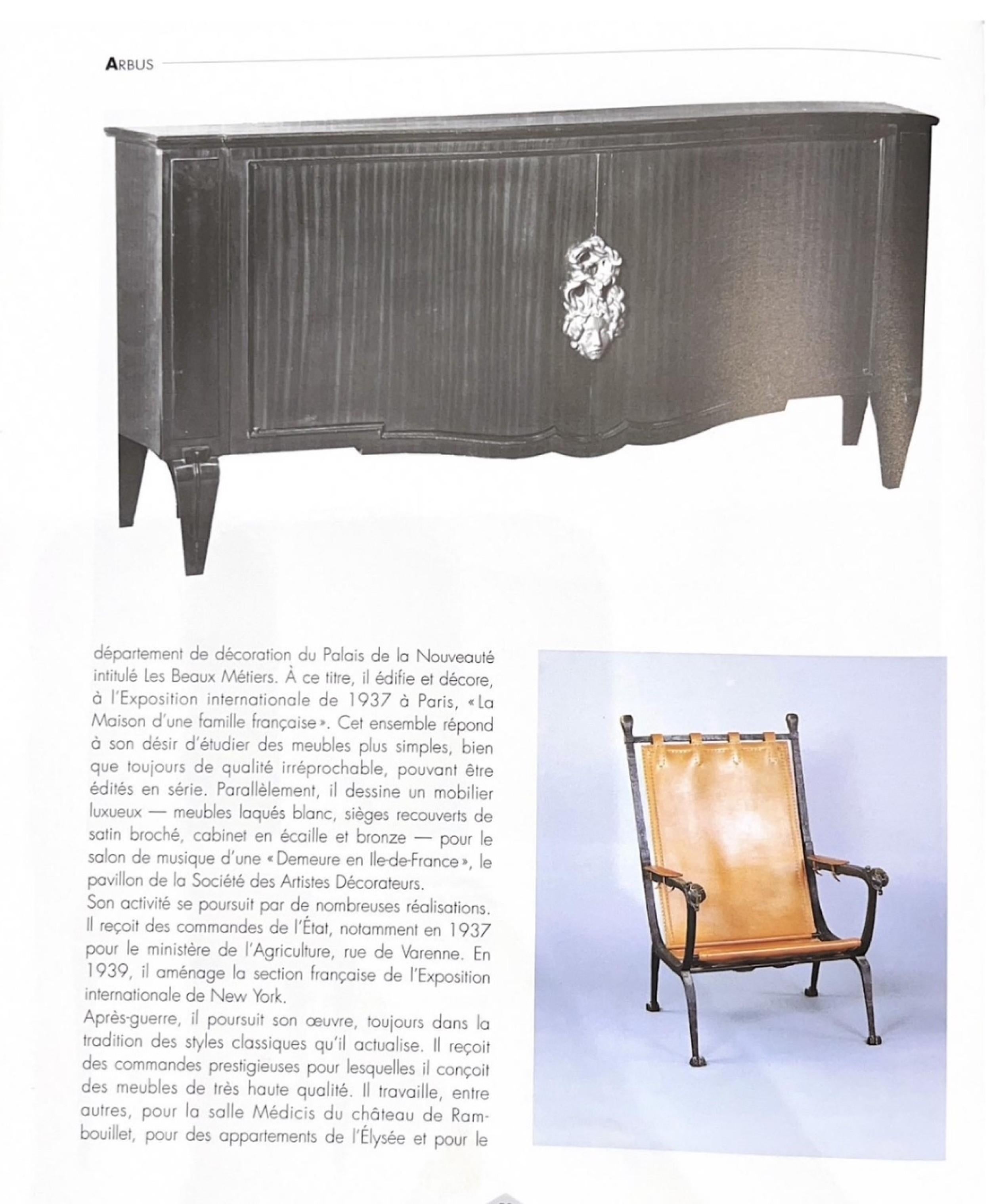 Mid-Century moderno Andre Arabus French Mid-Century commode with bronze Androusov front mount in vendita