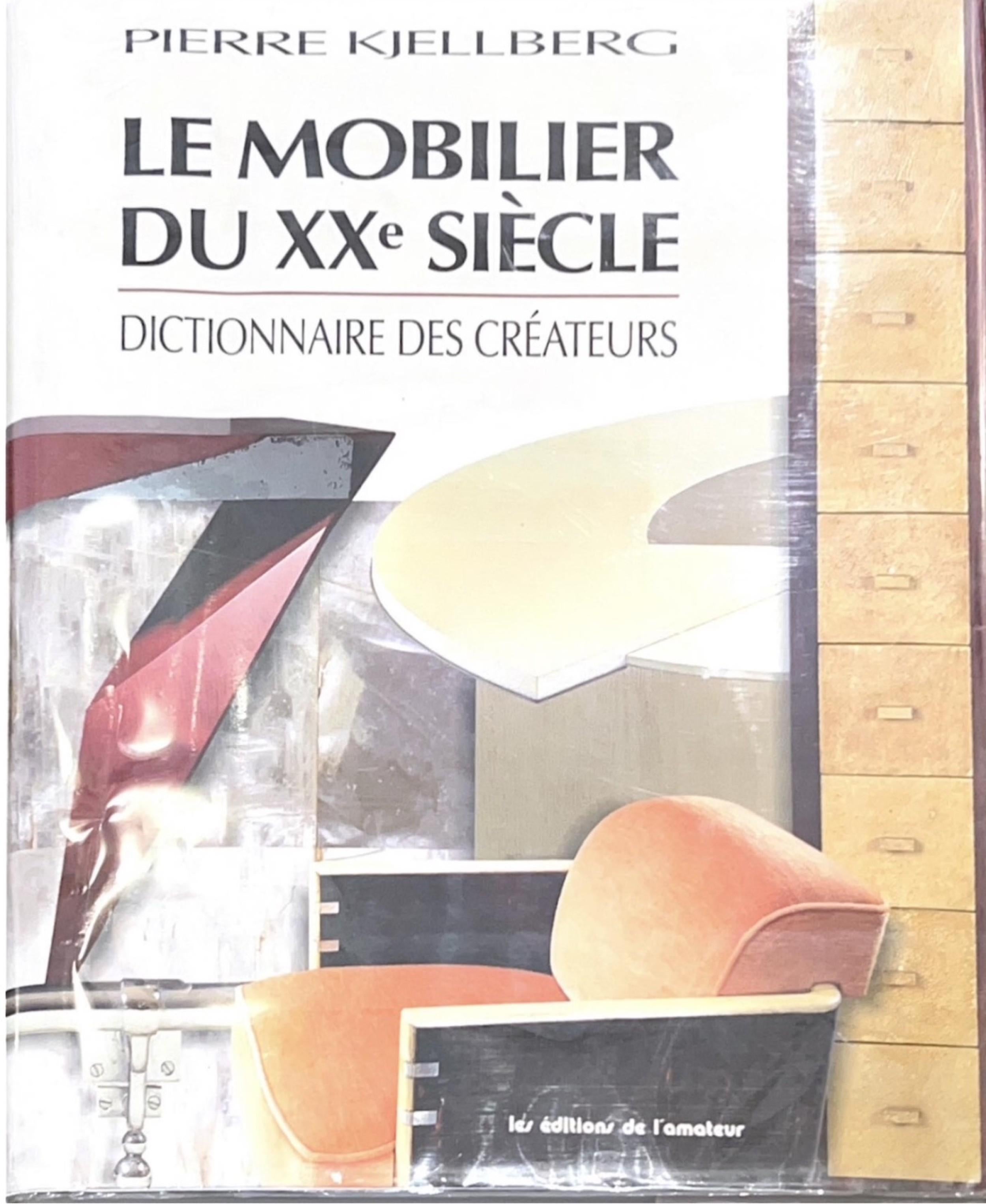 Francese Andre Arabus French Mid-Century commode with bronze Androusov front mount in vendita