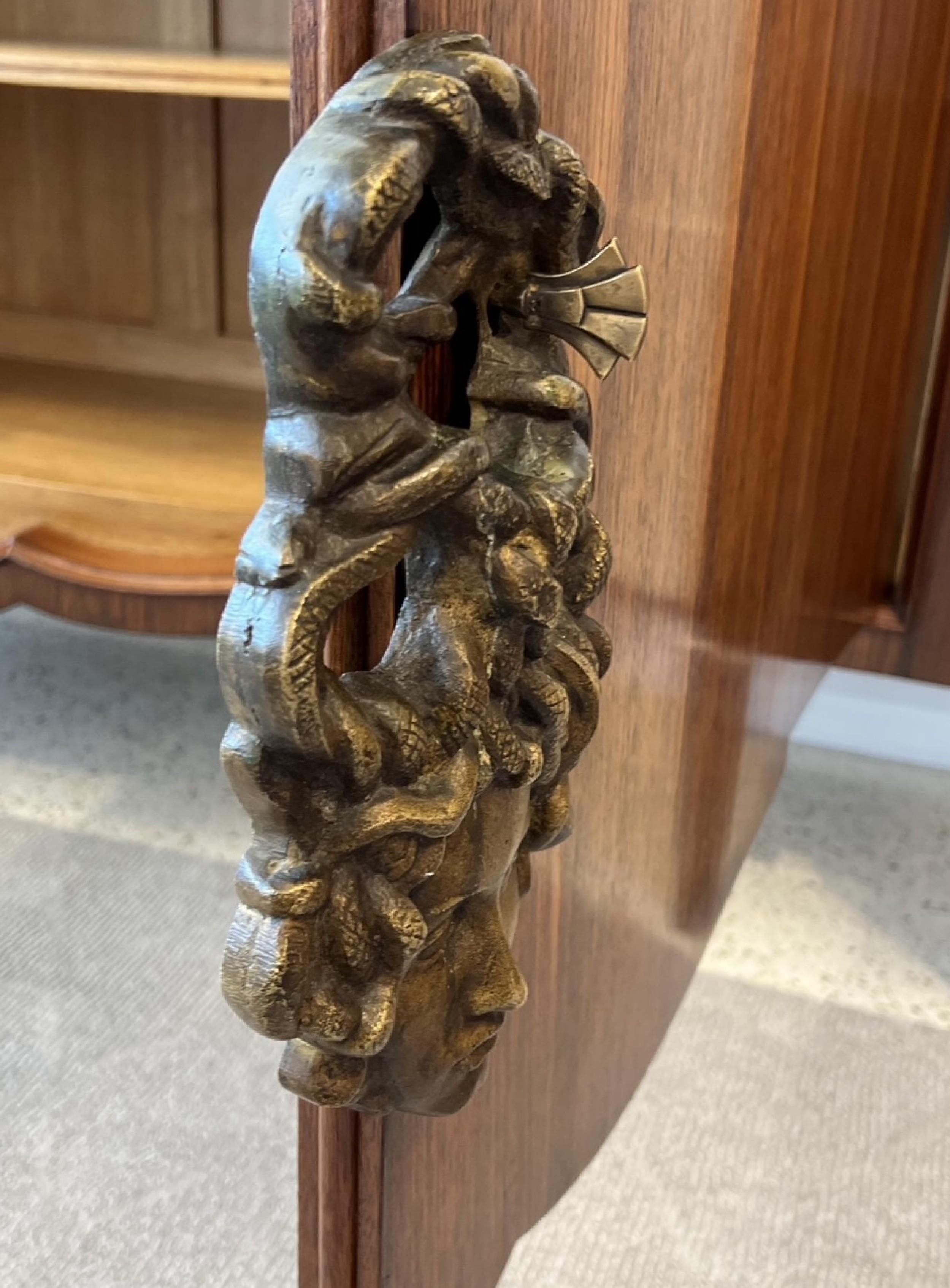 Andre Arabus French Mid-Century commode with bronze Androusov front mount In condizioni buone in vendita a Queens, NY