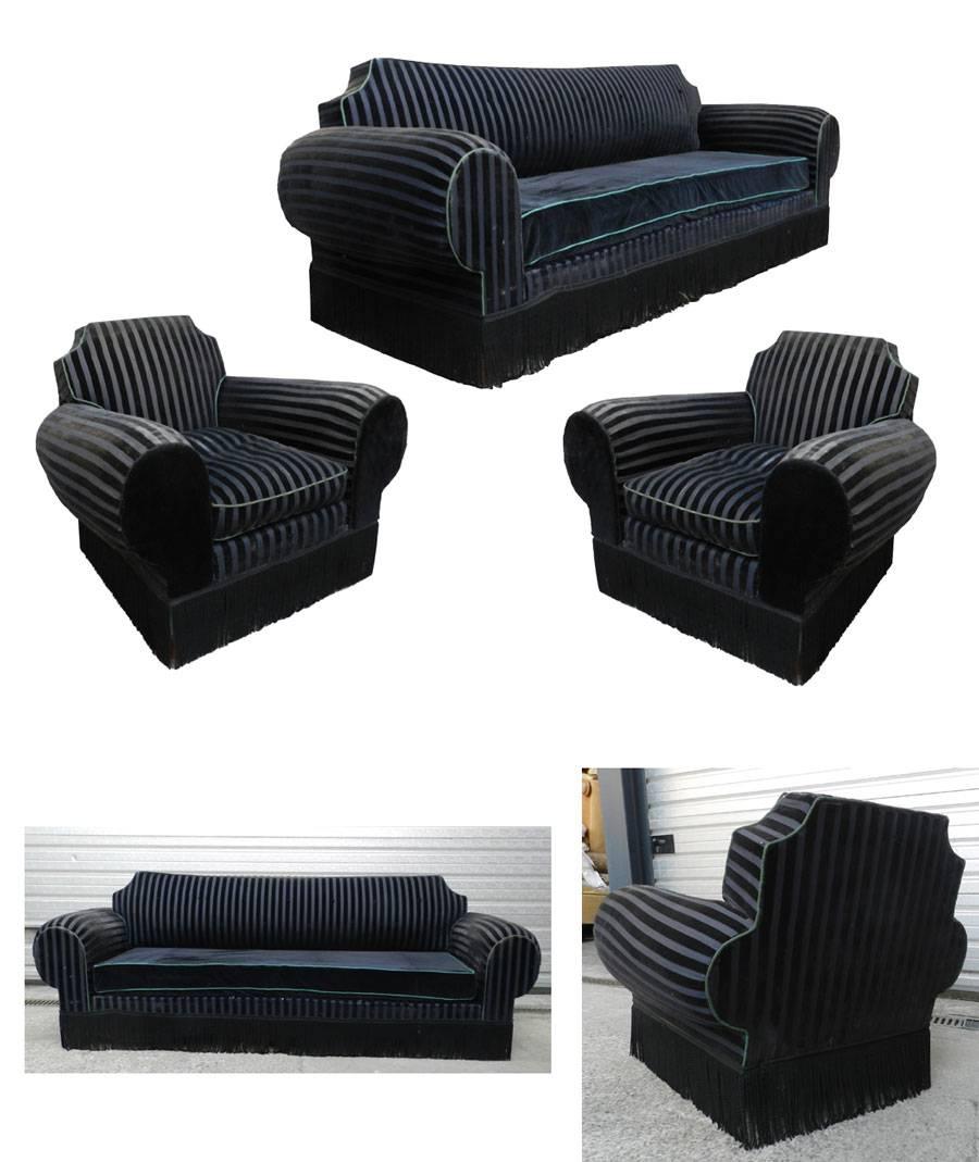 Tissu d'ameublement Andre CIRCA (Attribué à) un grand canapé et deux fauteuils, vers 1940 en vente