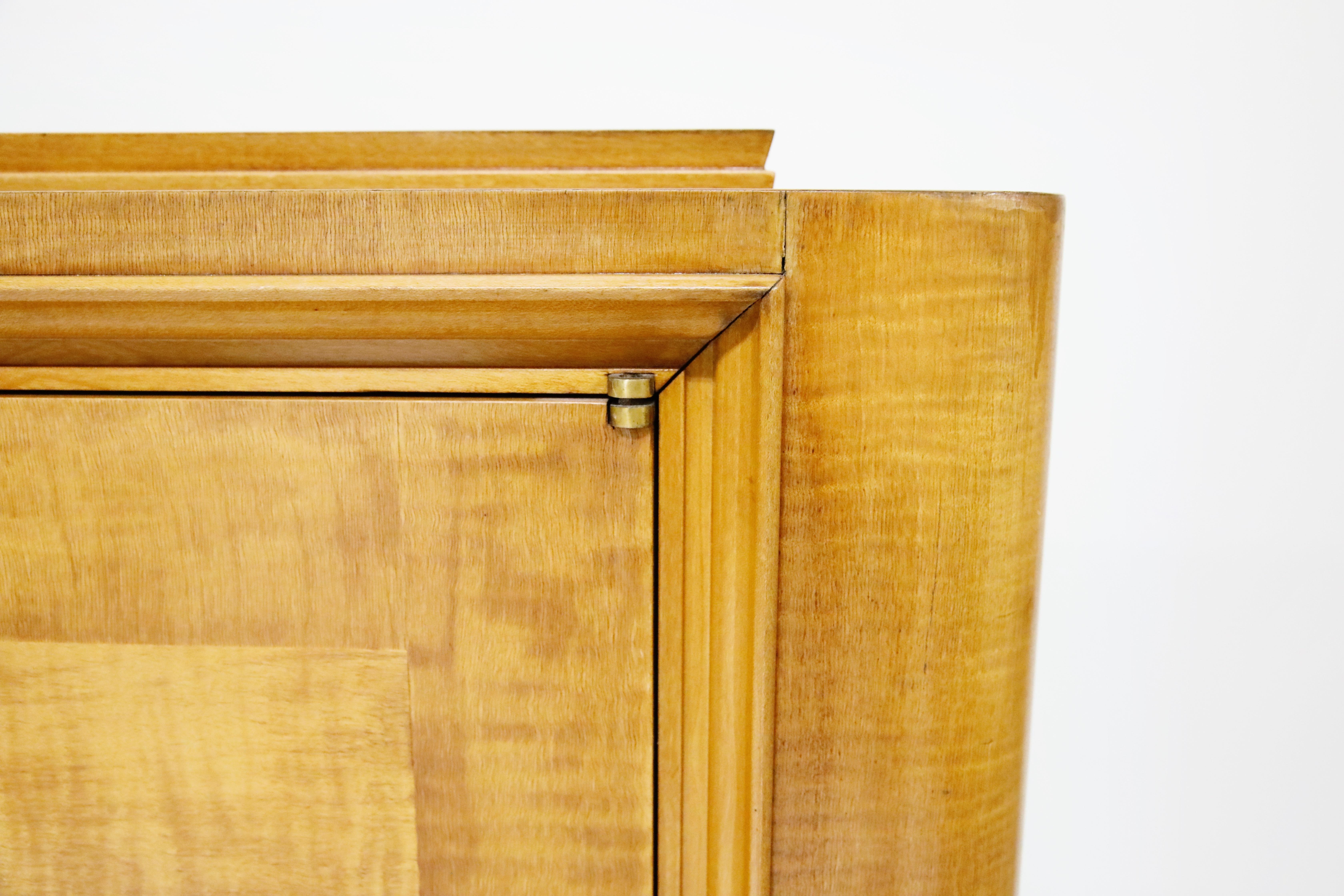 André Arbus Attr French Fruitwood & Verre Églomisé Credenza Cabinet, circa 1930 For Sale 9