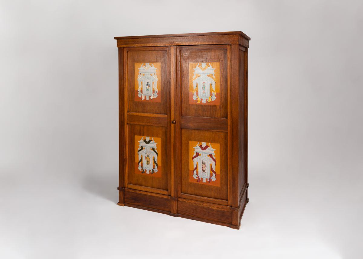 André Arbus, Les Quatre Continents, Schrank mit bemalten Tafeln, Frankreich, 1948 (Art déco) im Angebot