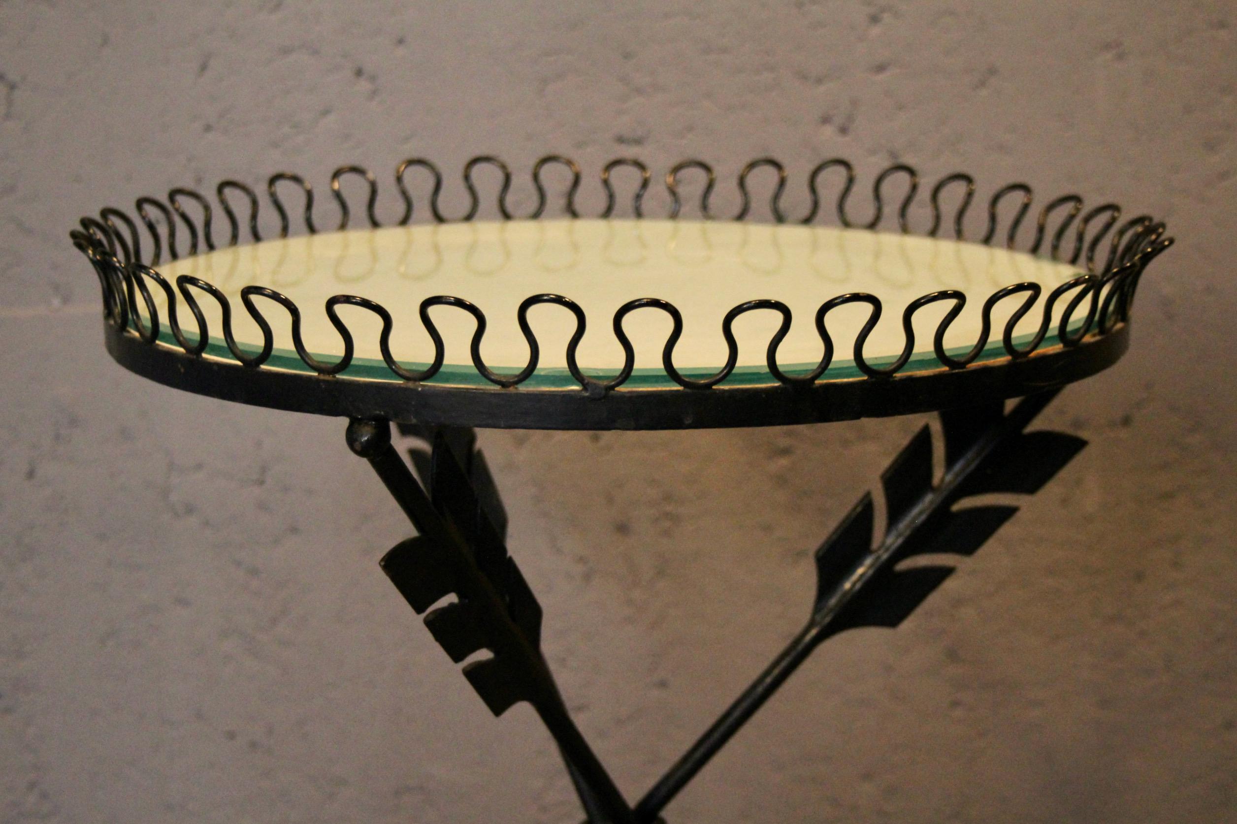 Gueridon in ferro battuto e vetro in stile Andre Arbus in vendita 1