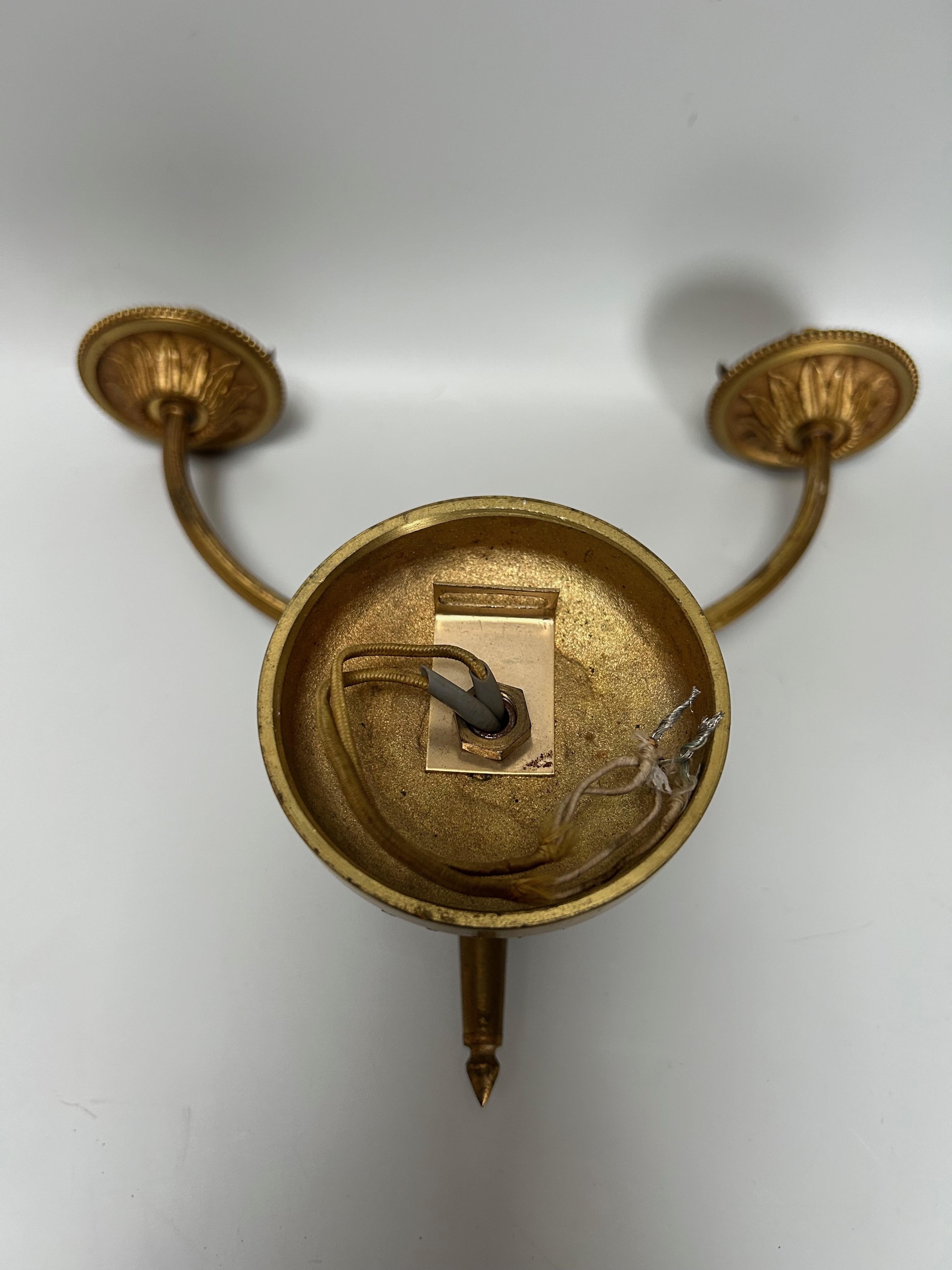 André Arbus Conjunto de 3 Apliques Dobles Bronce en venta