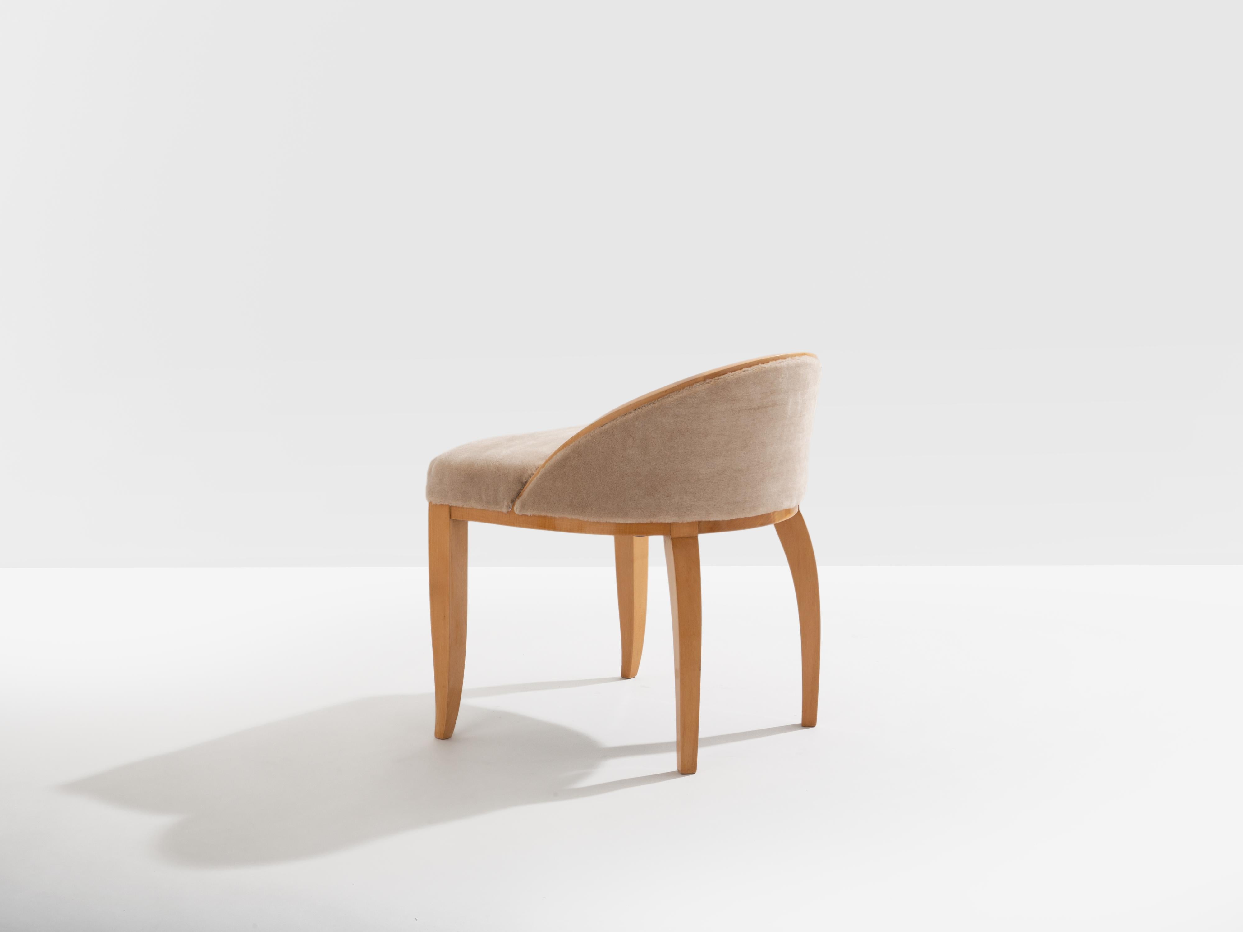 André Arbus Sycamore Mohair Samt Schreibtisch oder Eitelkeit Tisch Stuhl 1934 im Zustand „Gut“ im Angebot in Paris, IDF