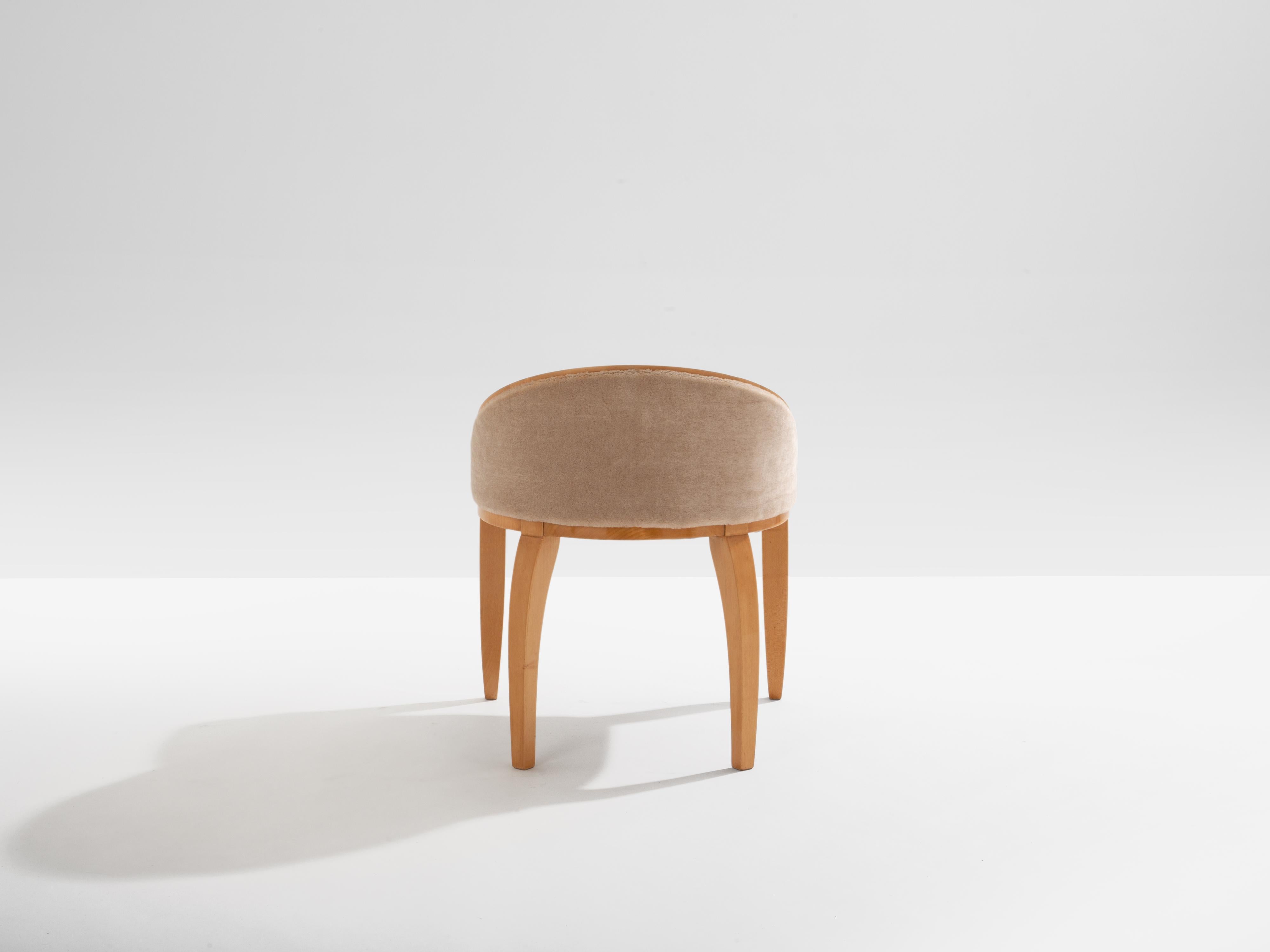 André Arbus Sycamore Mohair Samt Schreibtisch oder Eitelkeit Tisch Stuhl 1934 (Mitte des 20. Jahrhunderts) im Angebot