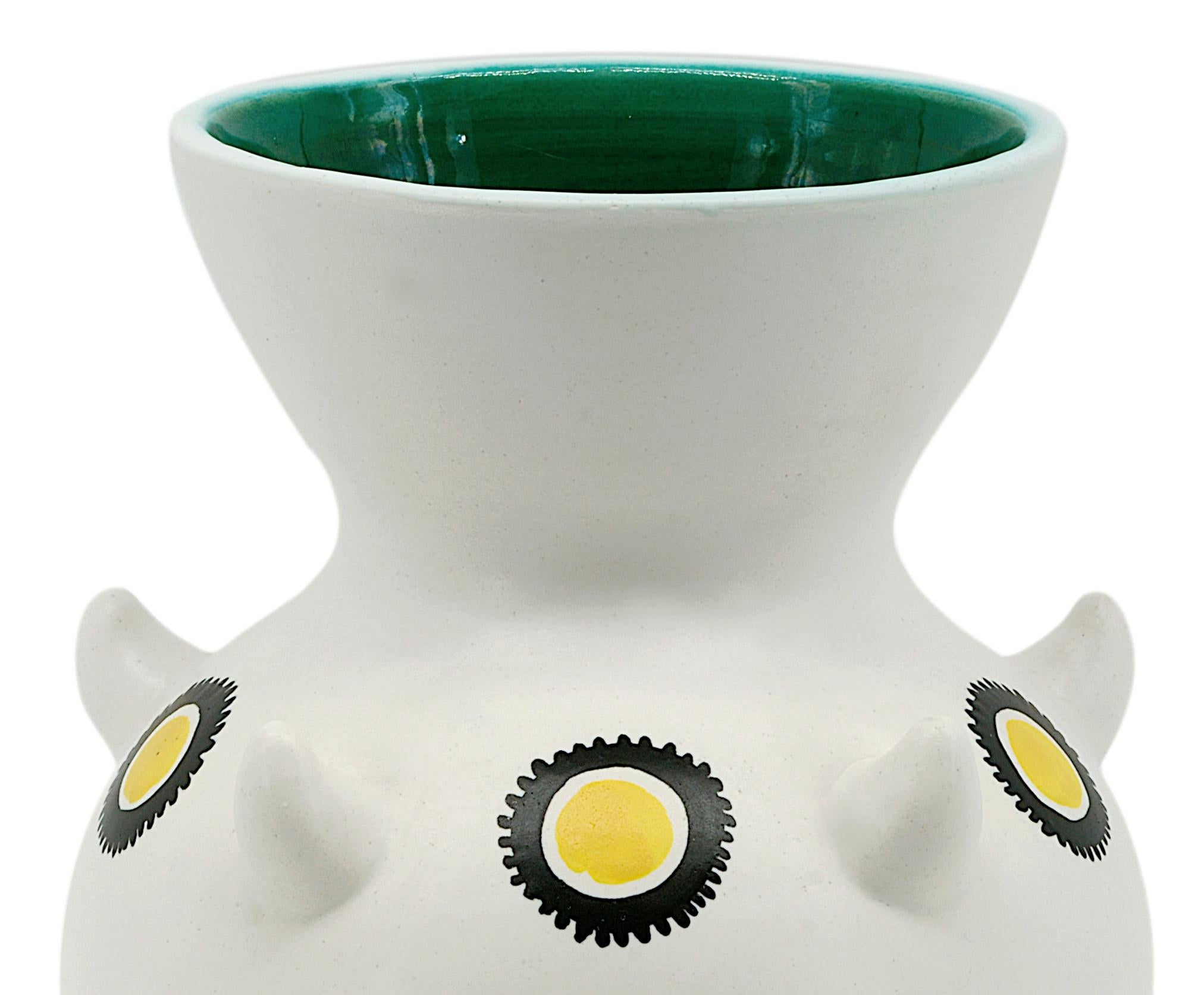 Keramikvase von Andre BAUD (Vallauris), Frankreich, 1950er Jahre. Vase, emblematisch für diese Zeit in Vallauris. Höhe: 23 cm (9