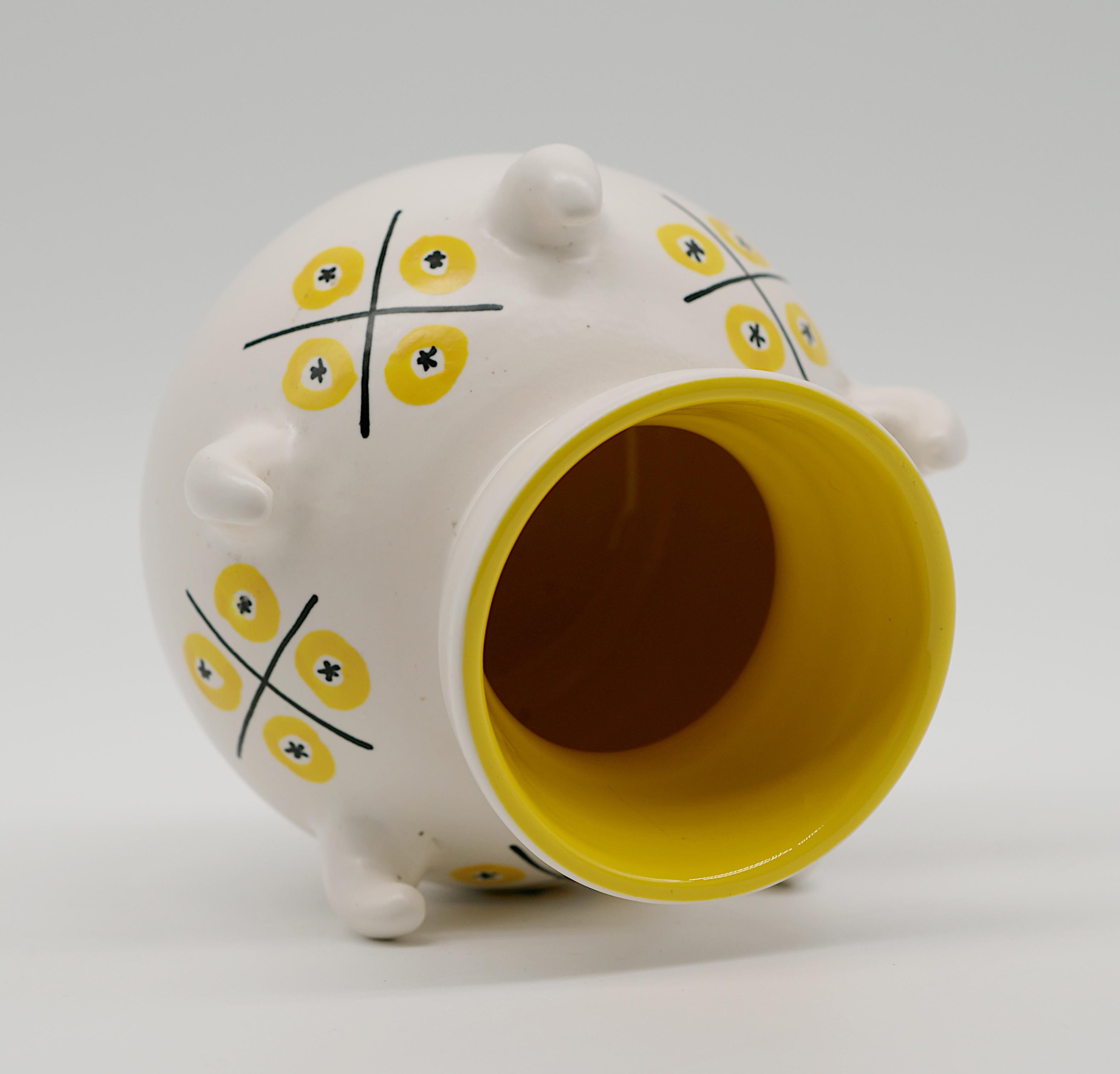Andre Baud Vase, Vallauris 1950s In Excellent Condition For Sale In Saint-Amans-des-Cots, FR
