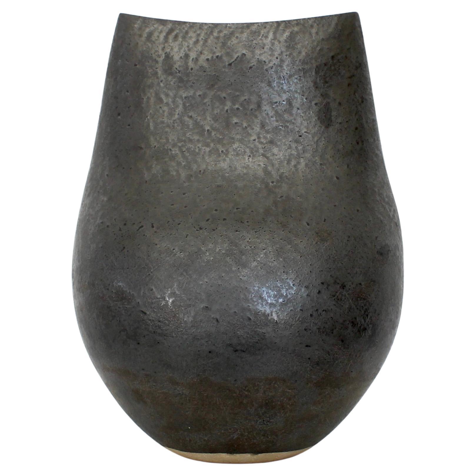 Andre Bloch Vaso basso francese in ceramica con smalto nero c 2024 in vendita