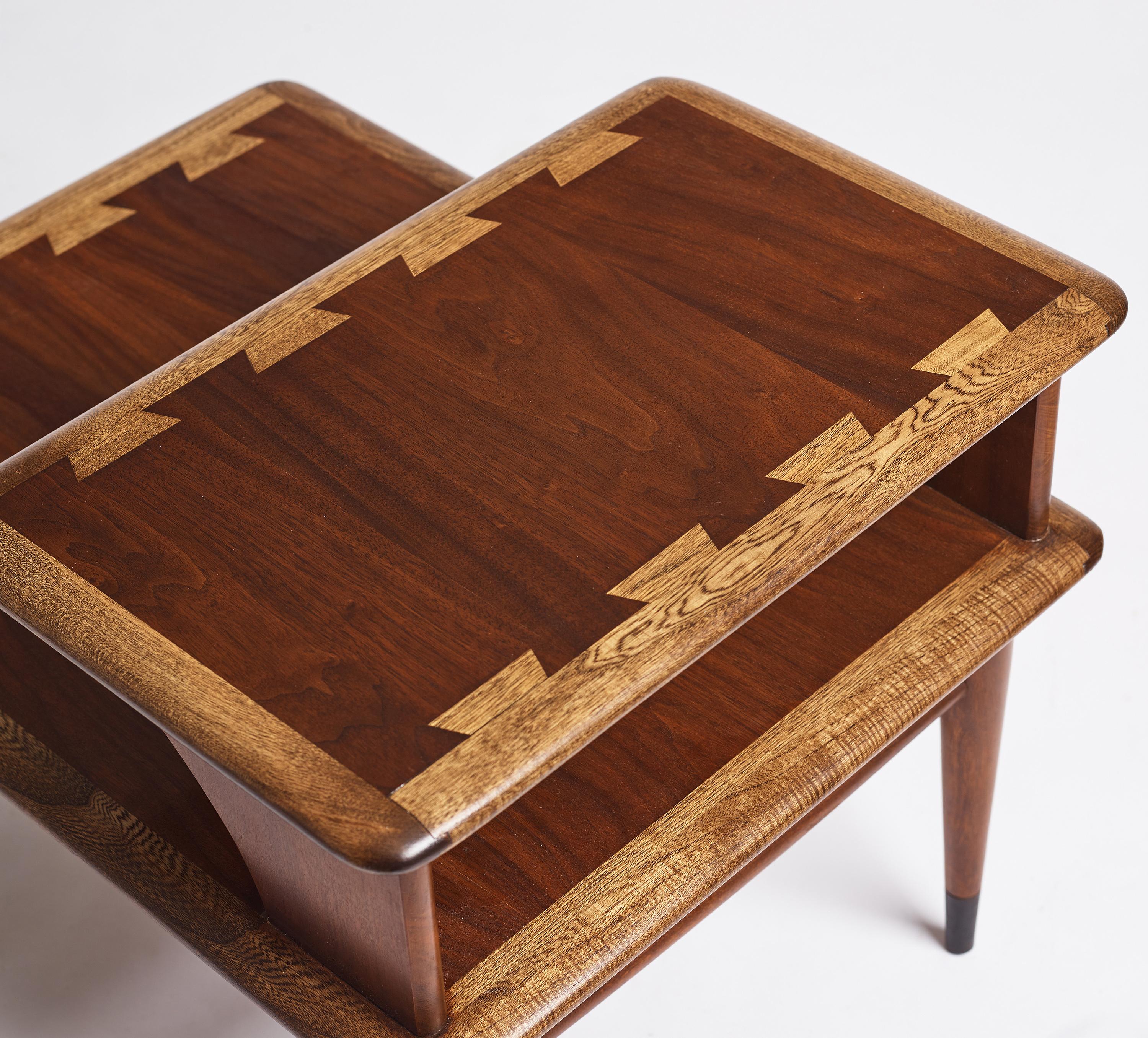 Andre Bus a Pair of 'Acclaim' Walnut Side Tables Forlane USA 1960 Signed In Good Condition For Sale In Paris, FR