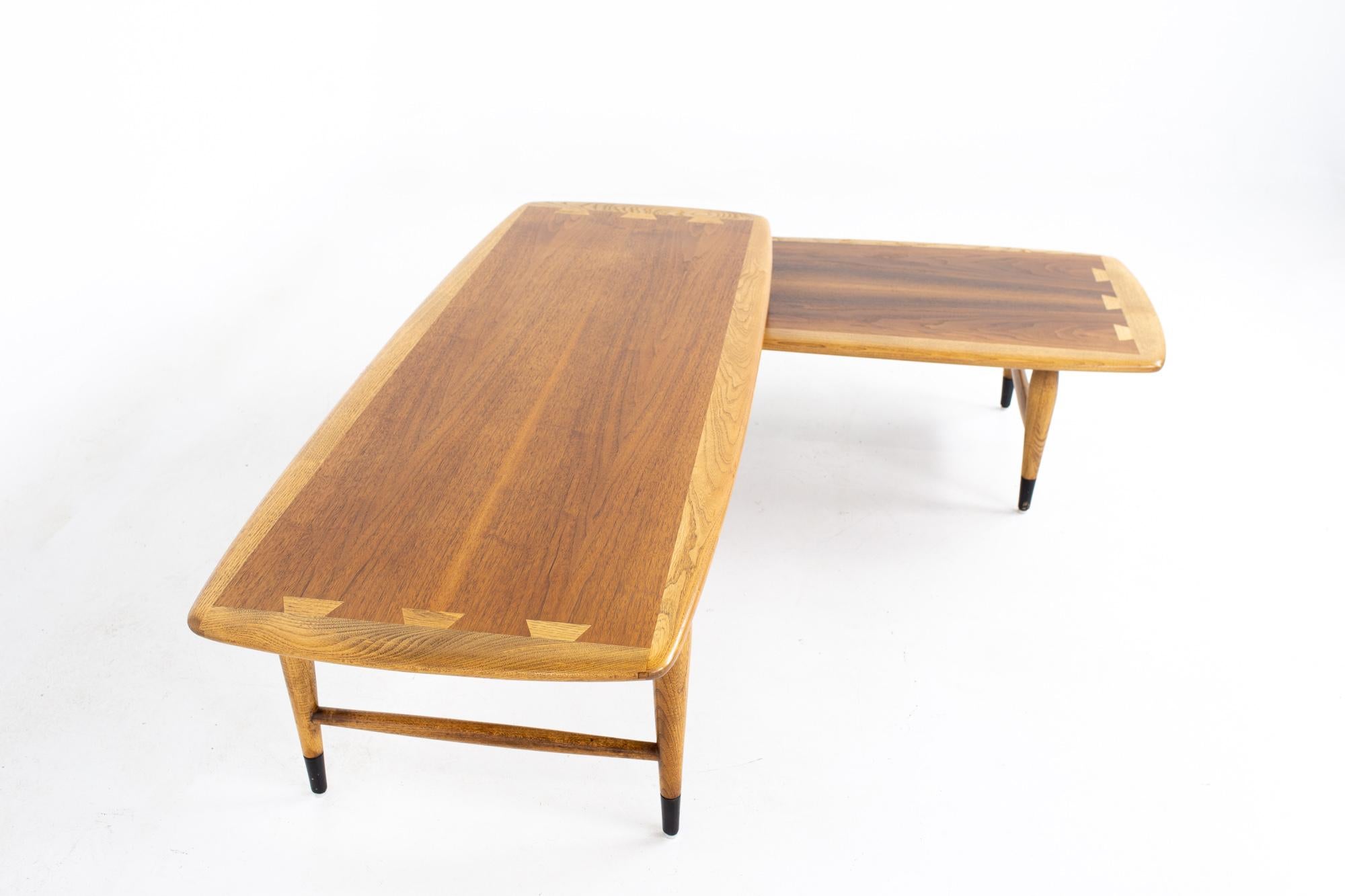 Late 20th Century Andre Bus for Lane Acclaim MCM Walnut and Oak Dovetail Switchblade Coffee Table