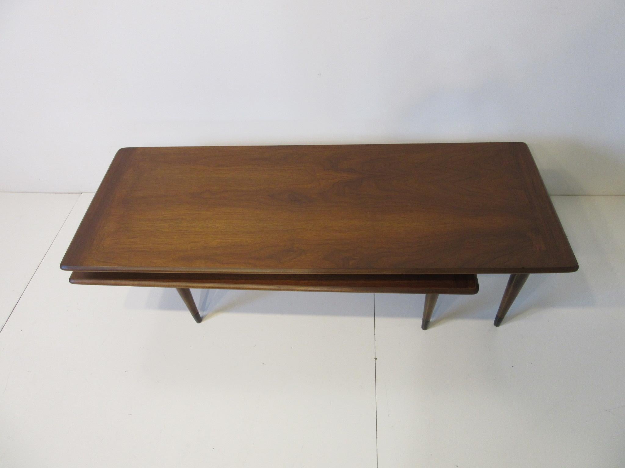 Mid-Century Modern Andre Bus Pivoting / Switchblade Walnut Coffee Table by Lane Altavista