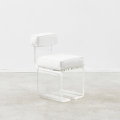 Chaise André Courrèges en plexi - France, années 1970