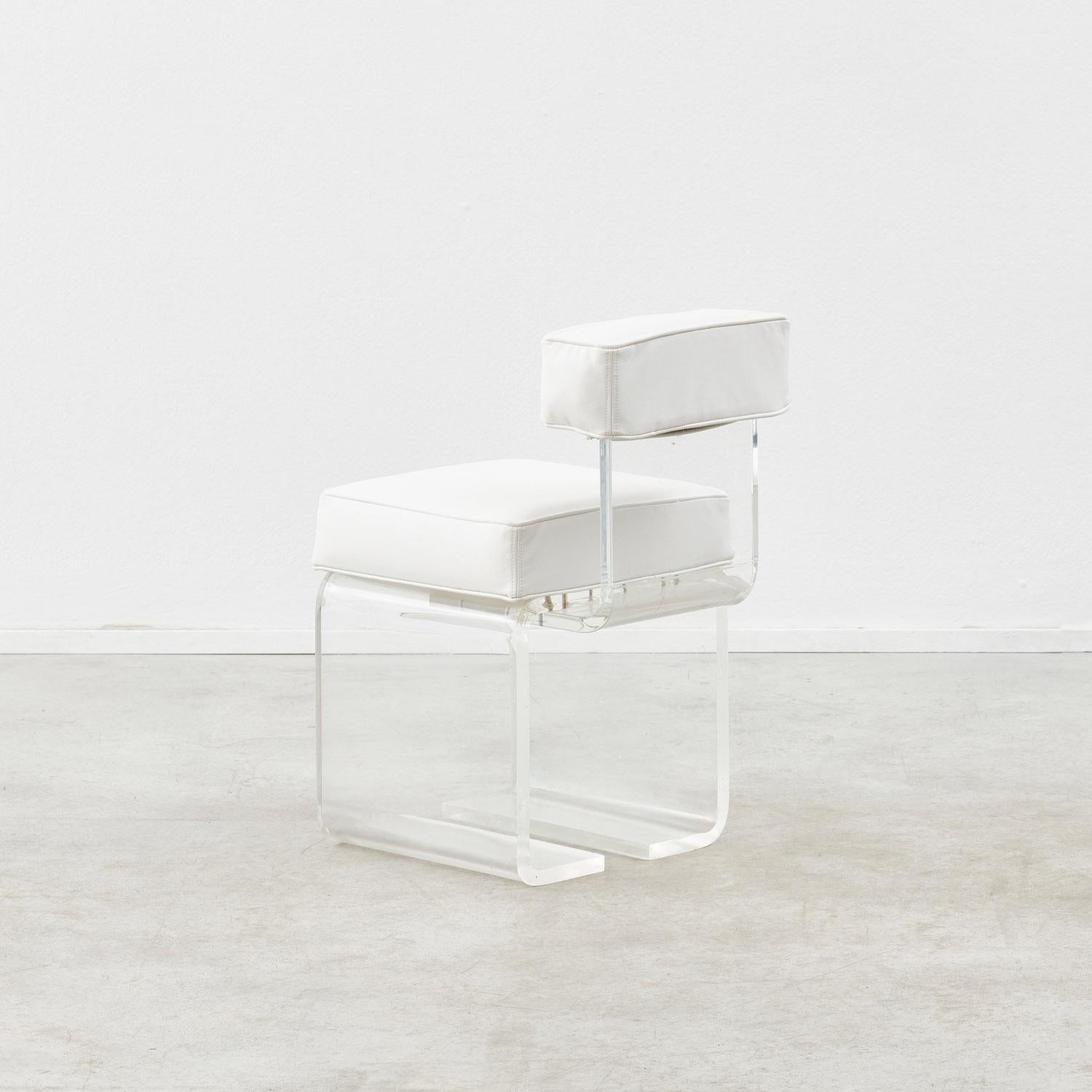 Silla André Courrèges de plexi - Francia, años 70 en Bastante bueno estado para la venta en London, GB