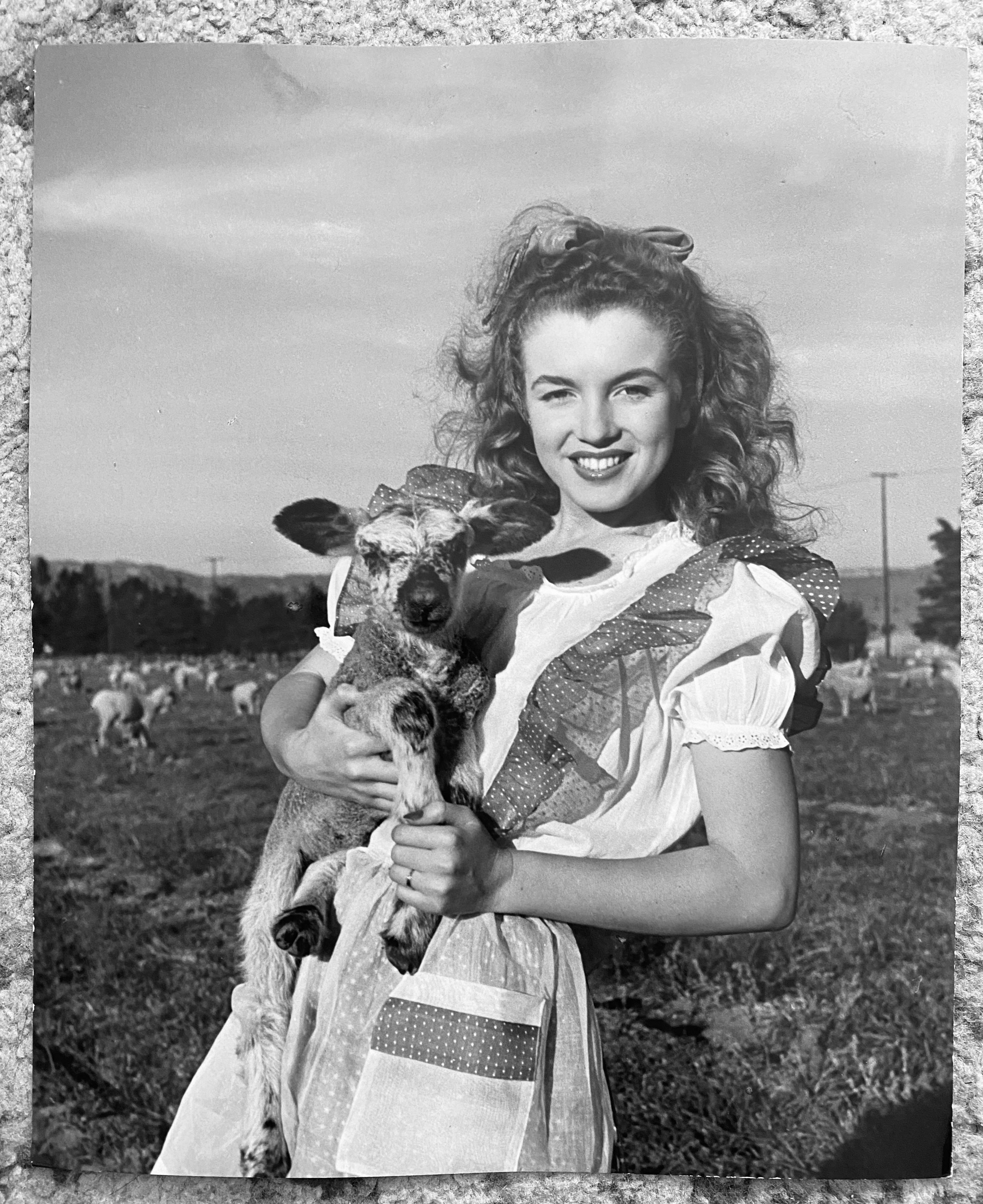Andre de Dienes Black and White Photograph – Marilyn Monroe