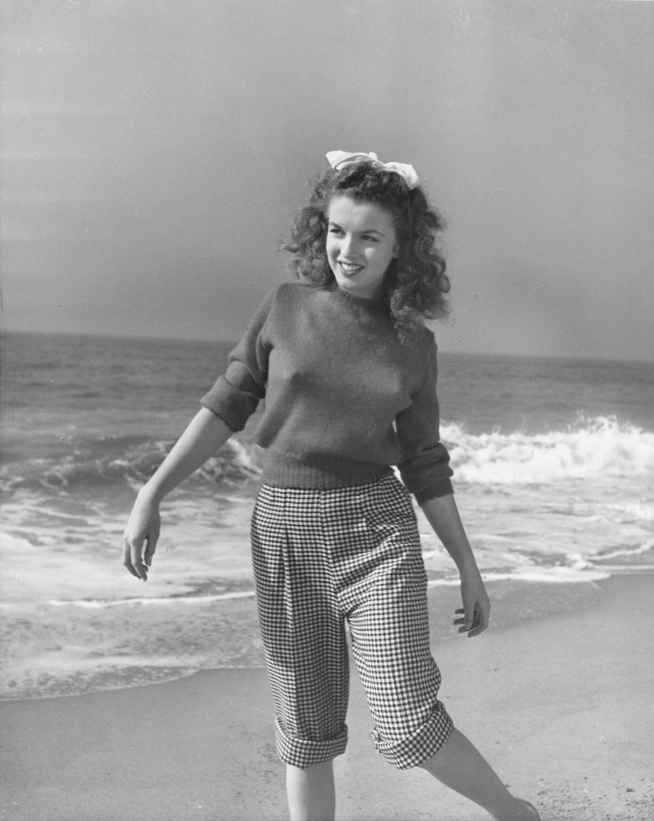 Norma Jeane (Marilyn Monroe), California