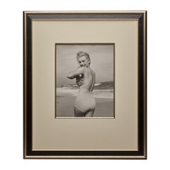 Marilyn Monroe par André de Dienes,  ''Flirt sur la plage'', noir et blanc