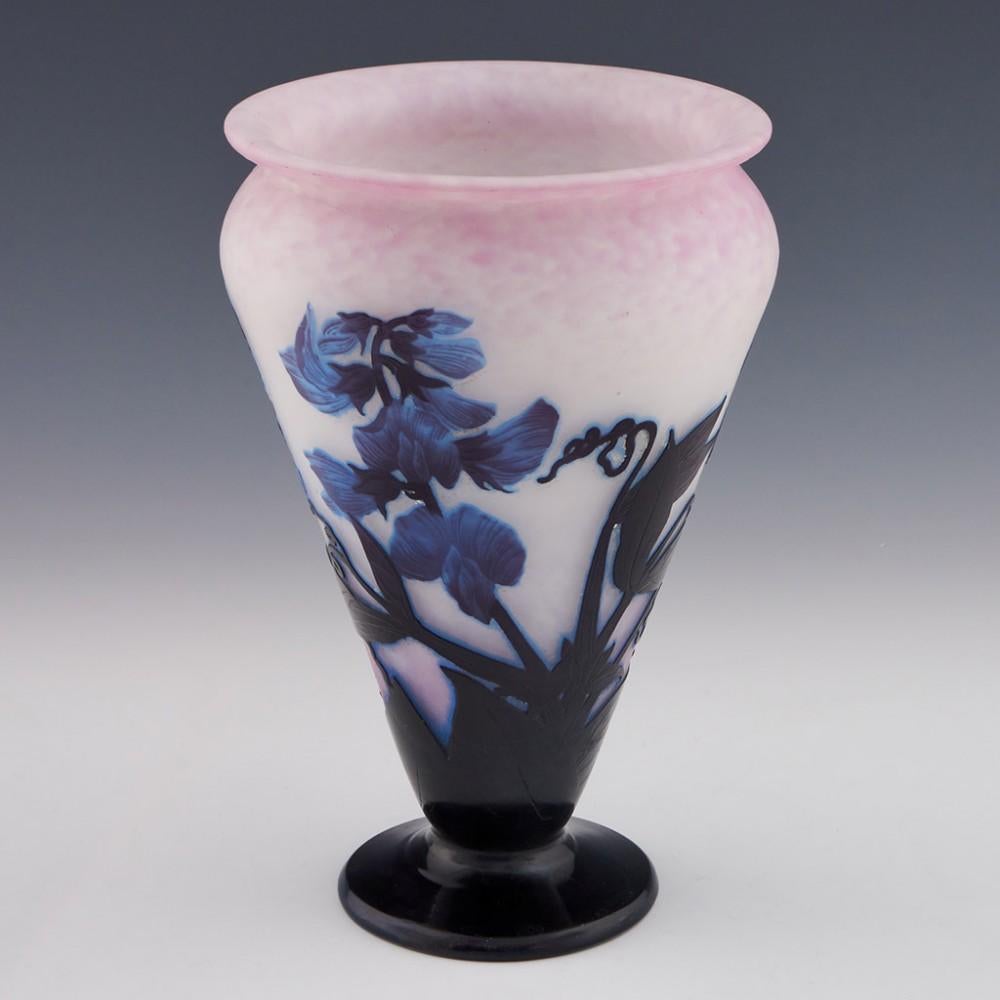 Andre Delatte Cameo Glass Vase, c1925 In Good Condition In Tunbridge Wells, GB