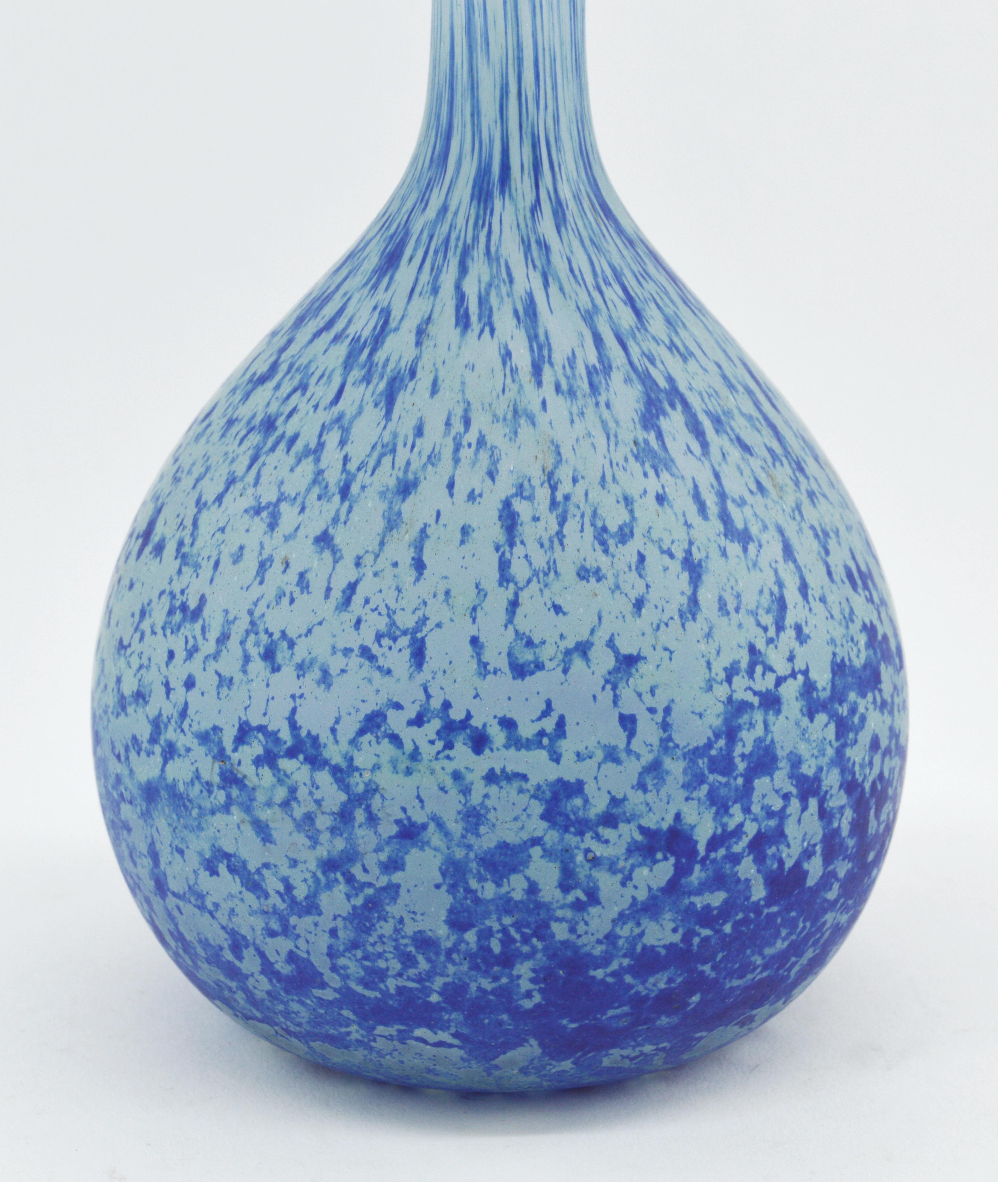 French Art Deco berluze vase by Andre Delatte (Jarville, near Nancy), France, late 1920s. Mottled glass. Signed 