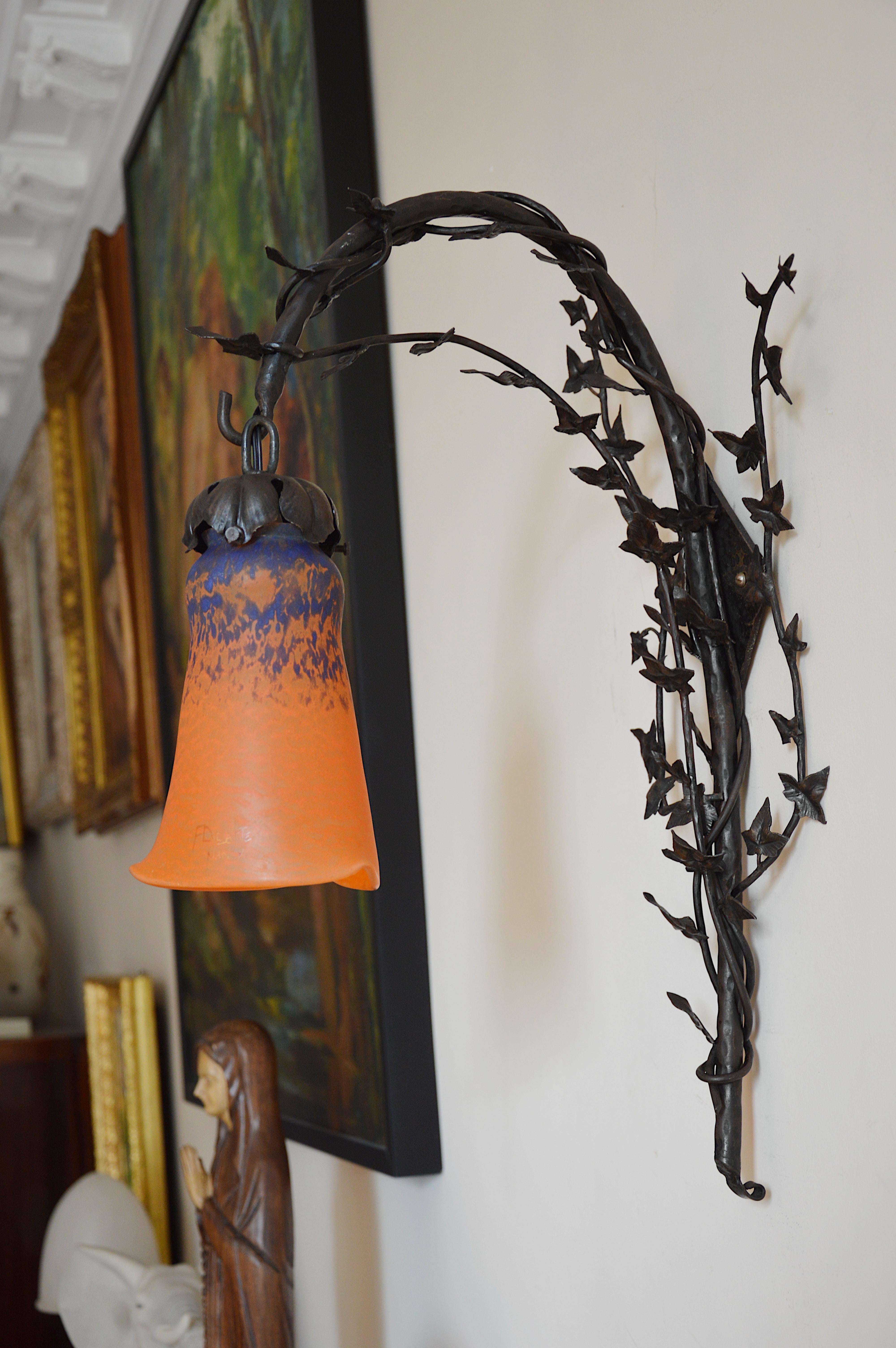 Andre Delatte Large French Art Deco Ivy Wall Sconce, 1920 in vendita 4