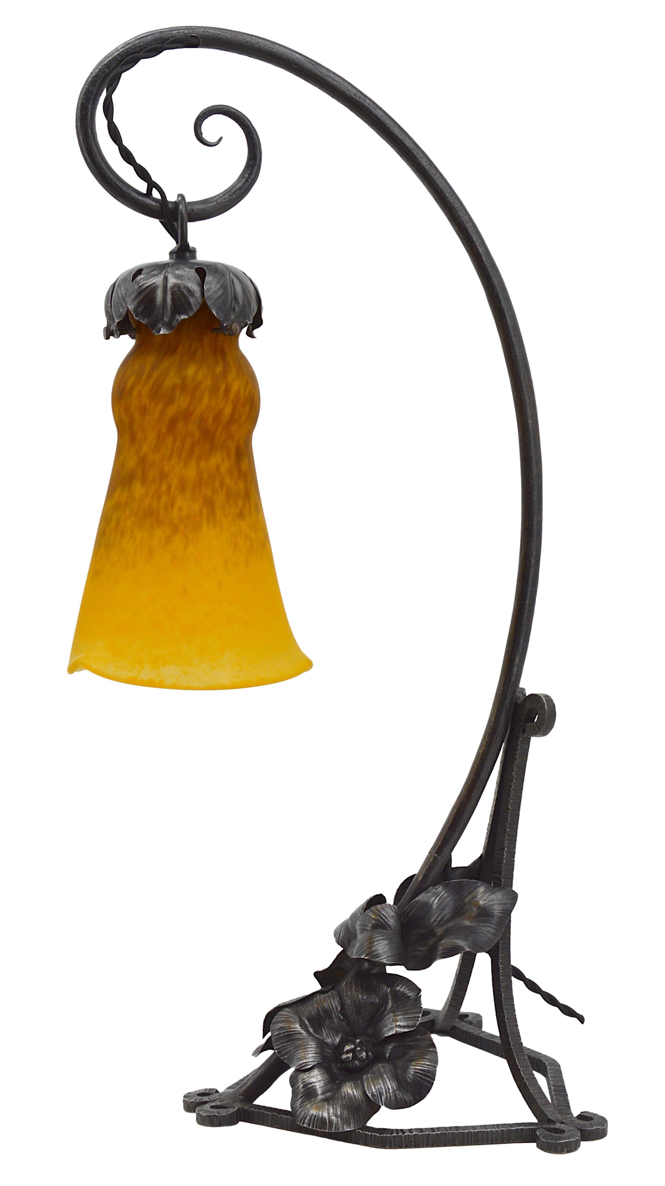 Glass Andre Delatte Large French Art Deco Table Lamp, Late 1920s For Sale
