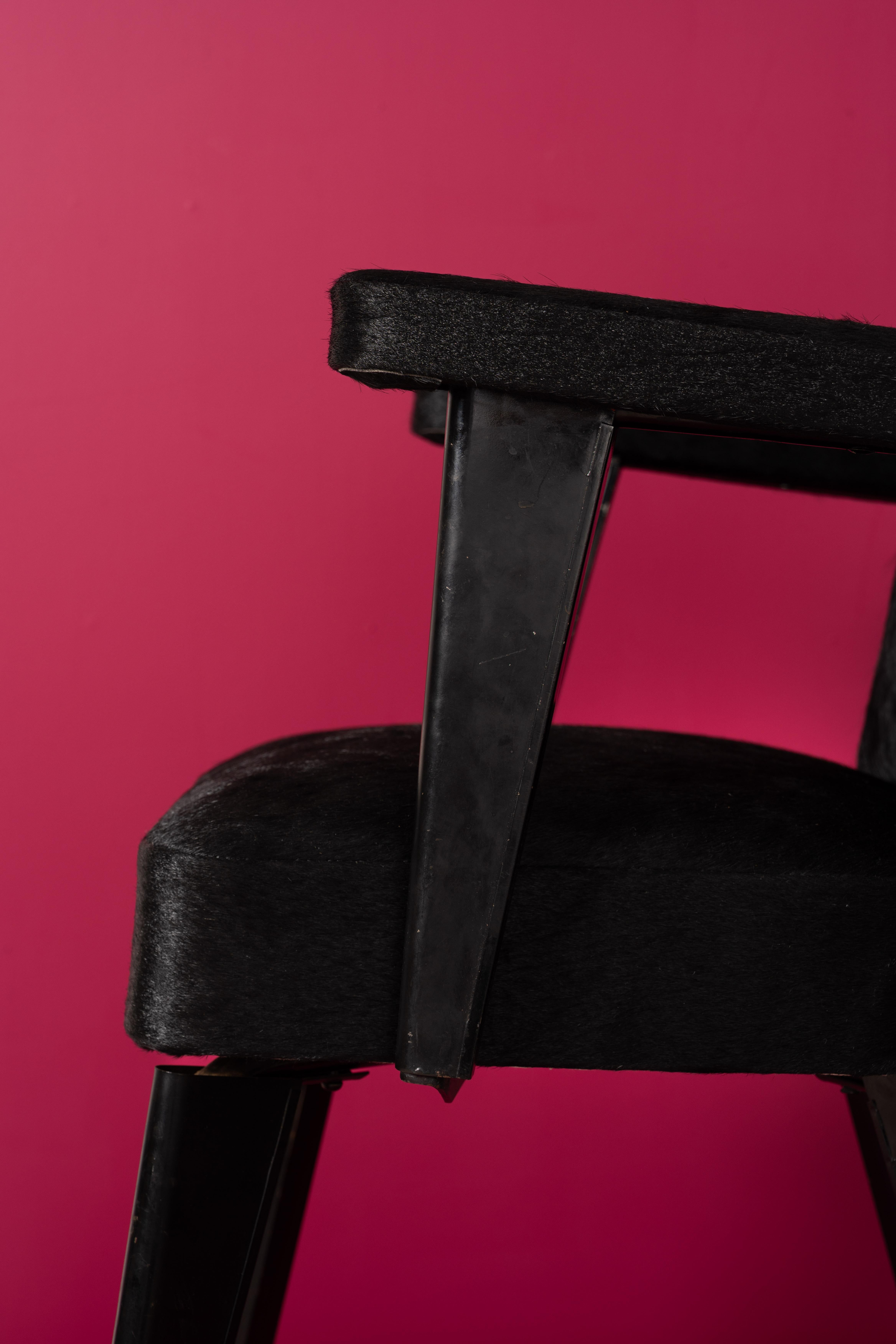 André DOMIN & Marcel GENEVIEVRE Armchair en vente 5