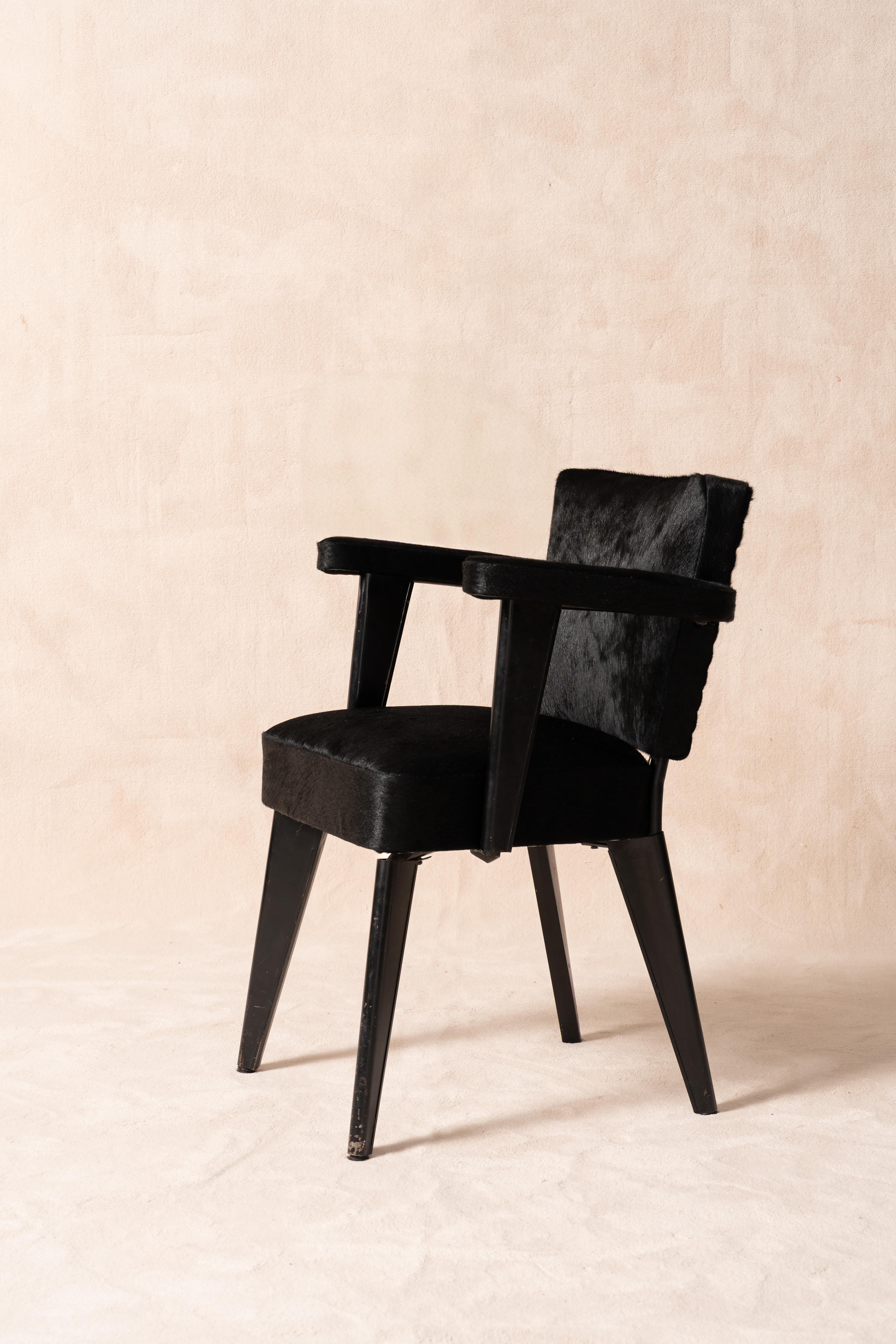 Métal André DOMIN & Marcel GENEVIEVRE Armchair en vente