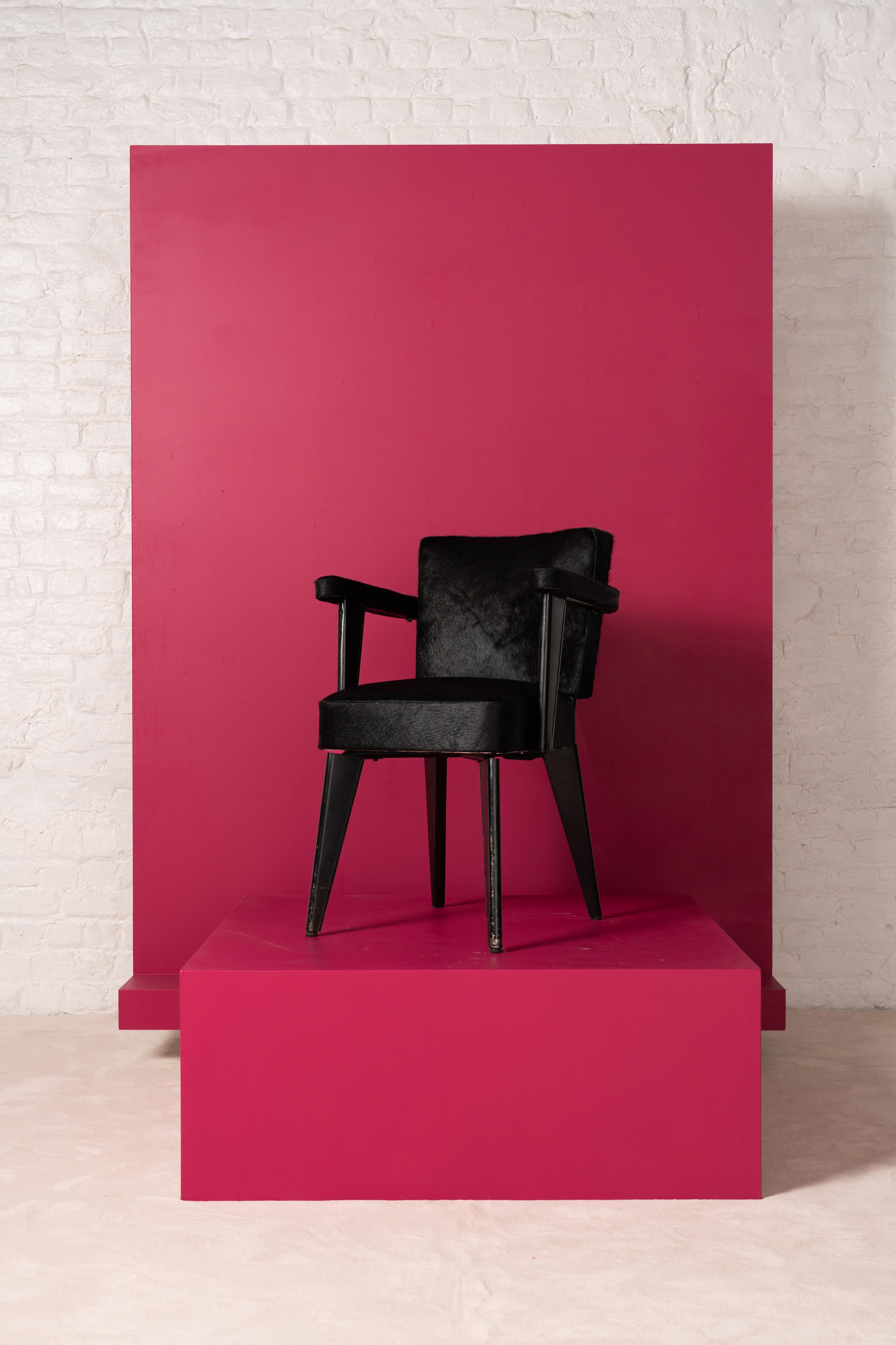 André DOMIN & Marcel GENEVIEVRE Armchair en vente 1